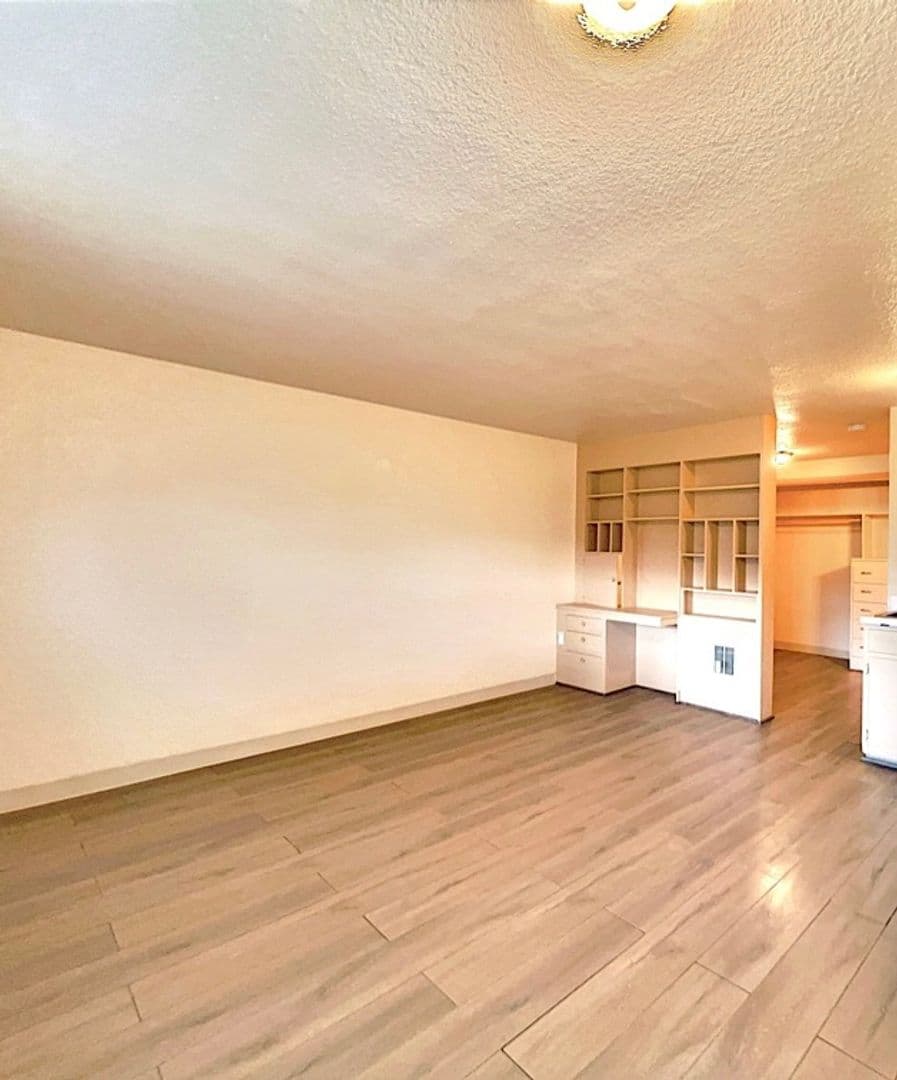 Pasco Apartment: 1740 N 5th Ave