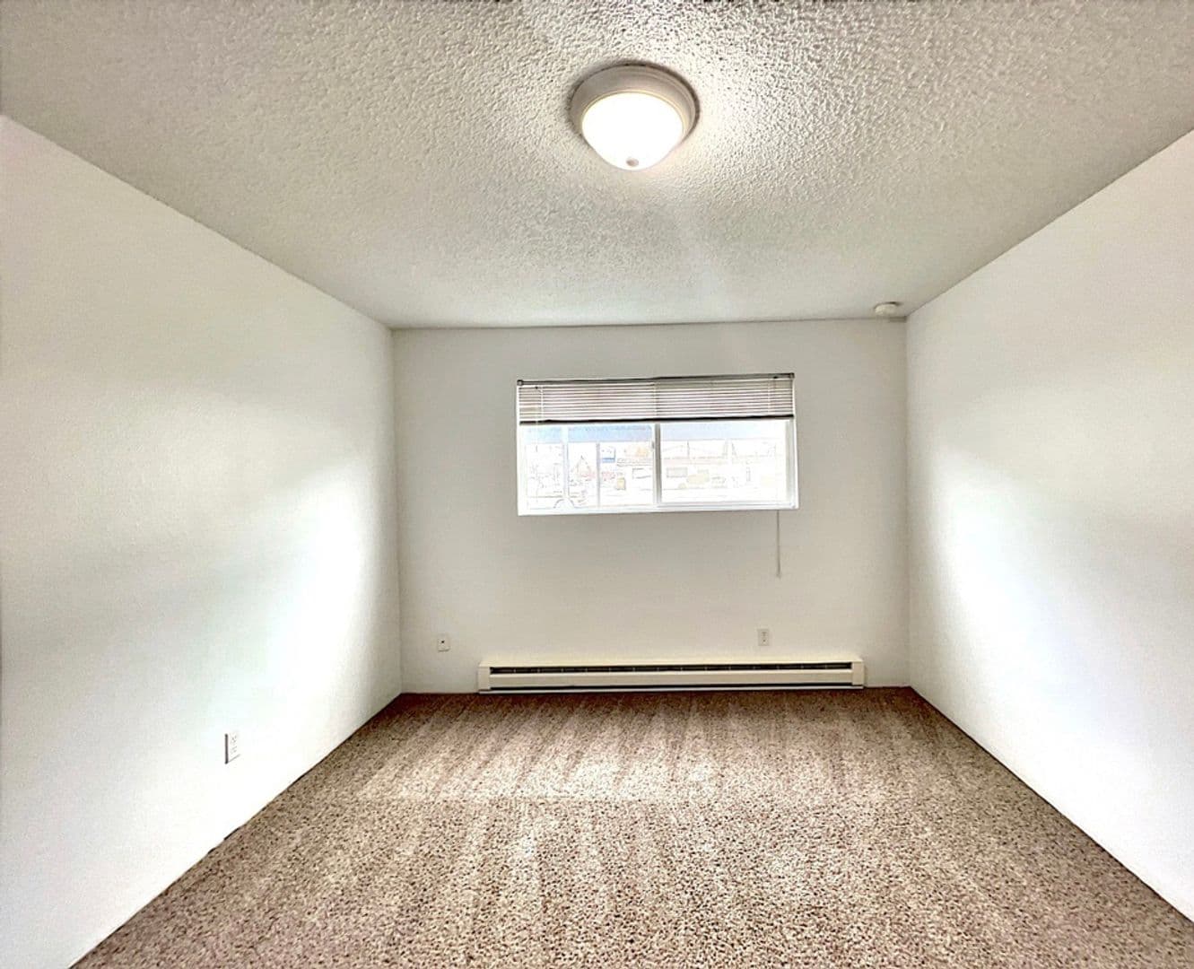 Pasco Apartment: 2524 W Sylvester St.