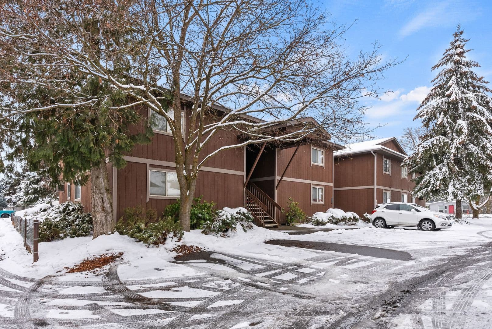 Medical Lake Apartment: 314 N LeFevre St