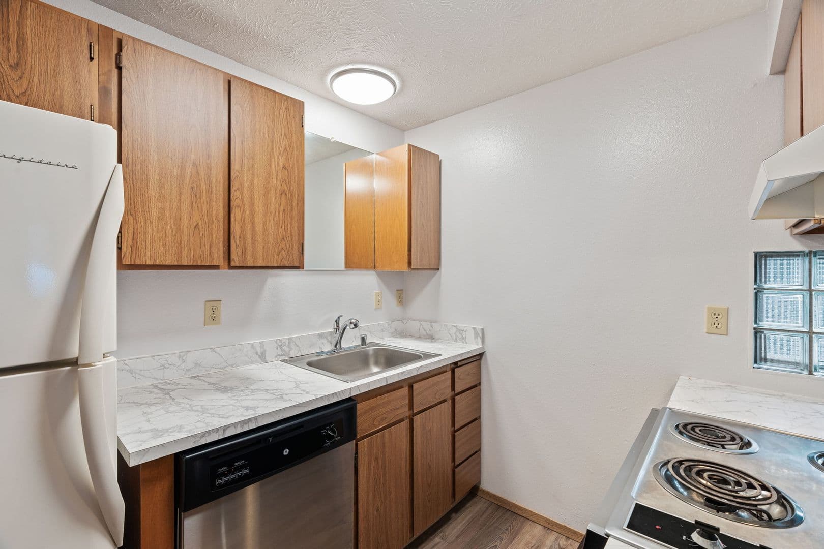 Spokane Apartment: 3131 S Cook St