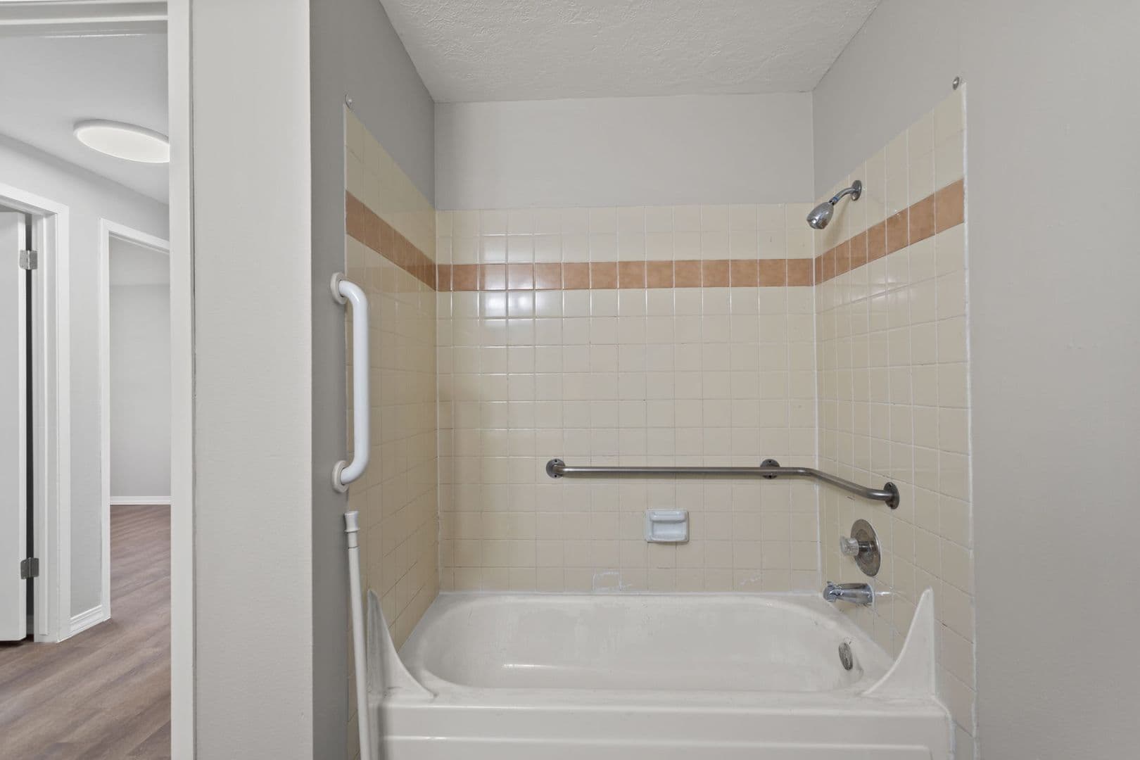 Spokane Valley Apartment: 2705 N Pines Rd