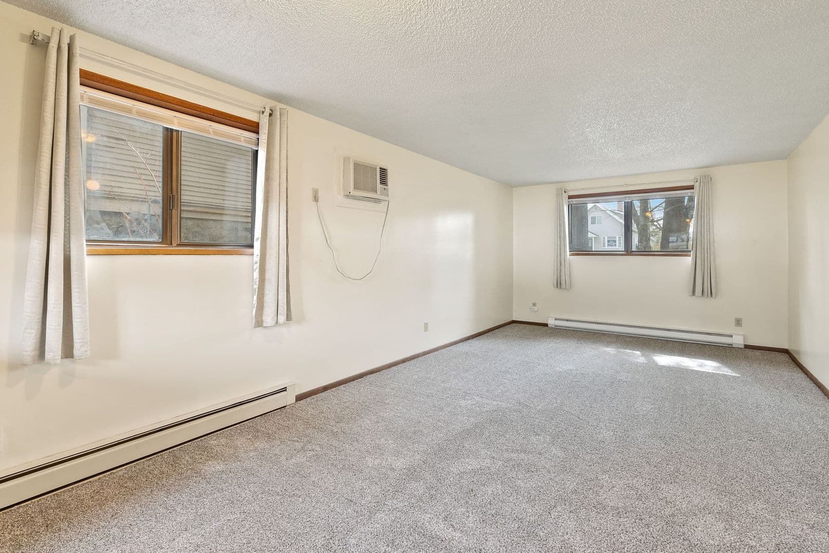 Spokane Apartment: 511 E Augusta Avenue