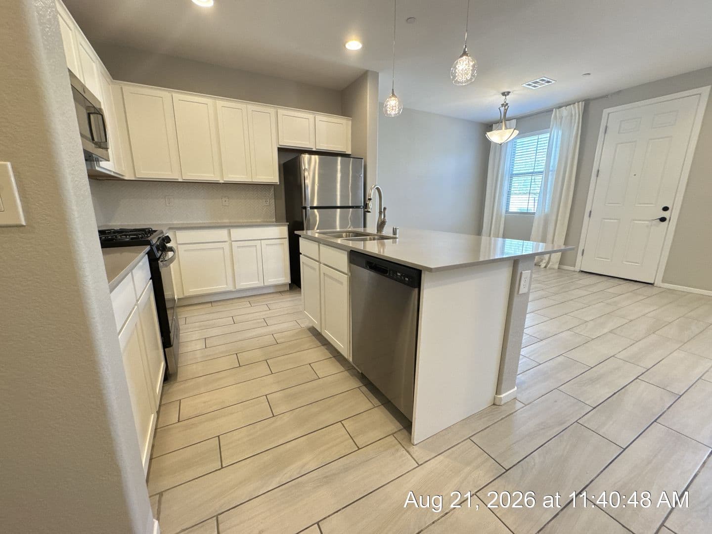 Henderson Townhome: 720 Sleeping City Ave