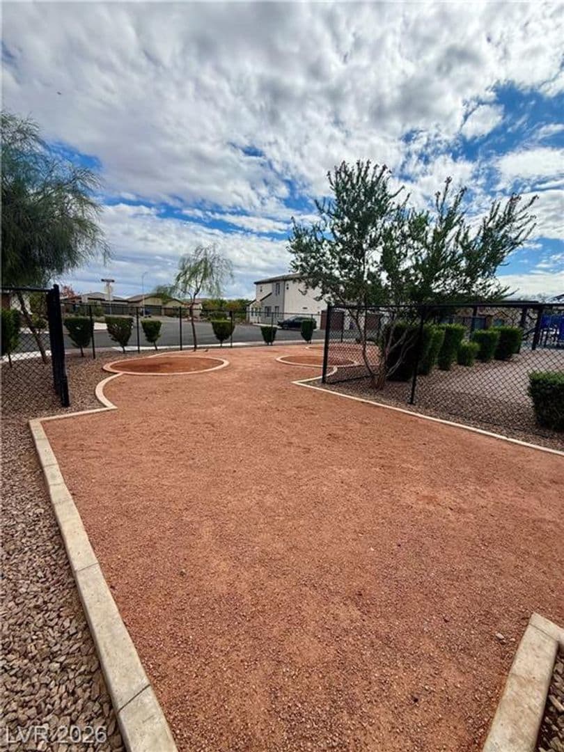 Henderson Townhome: 242 Freeport View Pl