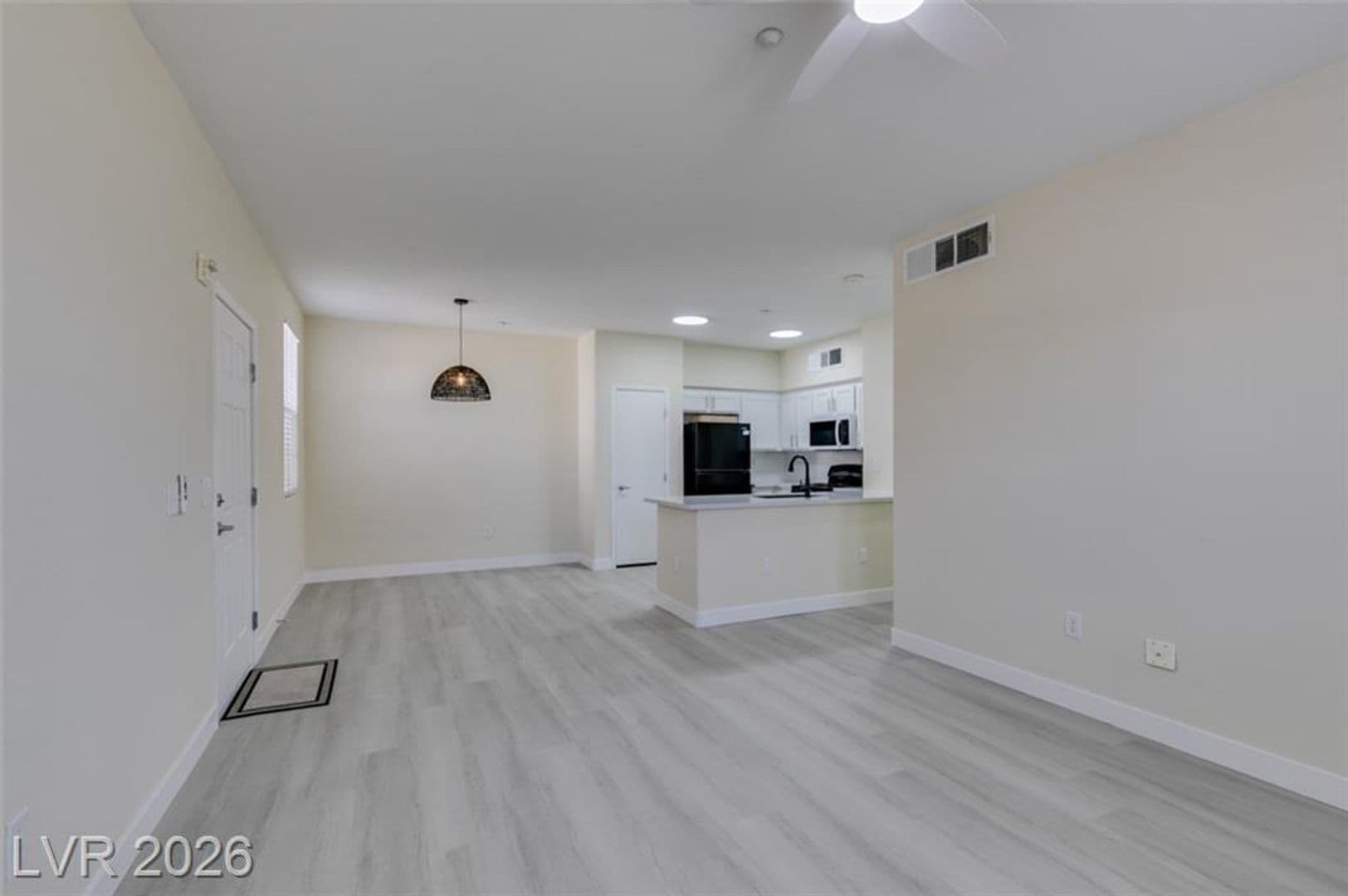 Henderson Condo: 50 Aura de Blanco St #3104