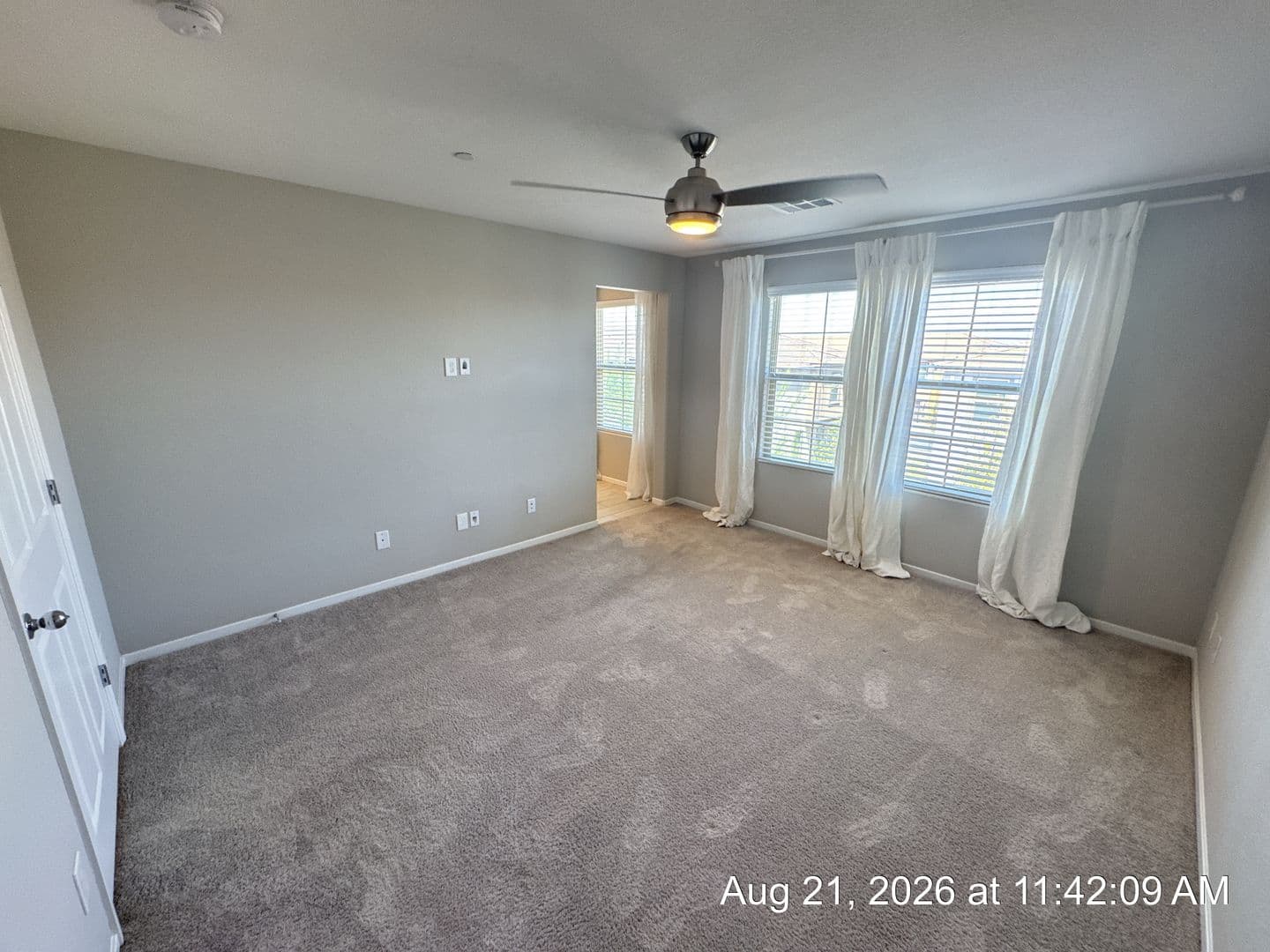 Henderson Townhome: 720 Sleeping City Ave