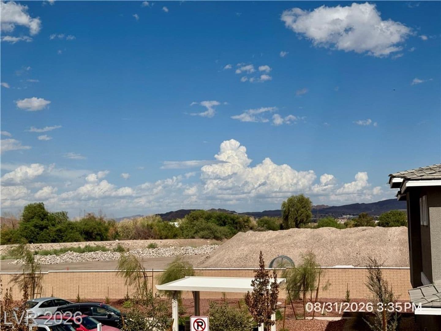 Henderson Townhome: 927 Pink Sugarbird St