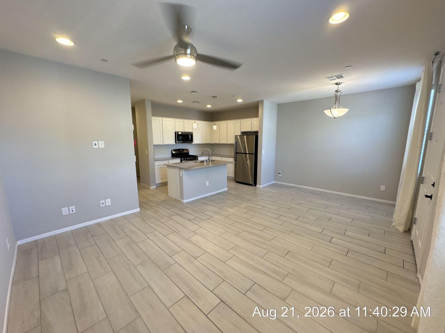 Henderson Townhome: 720 Sleeping City Ave