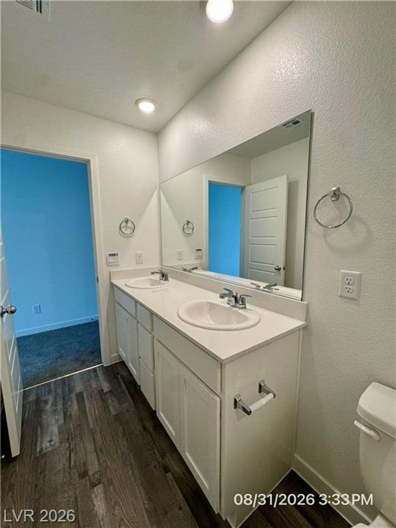 Henderson Townhome: 927 Pink Sugarbird St