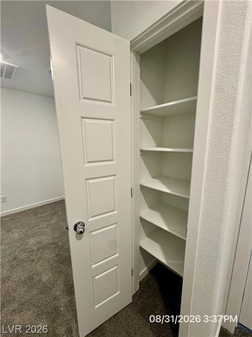 Henderson Townhome: 927 Pink Sugarbird St