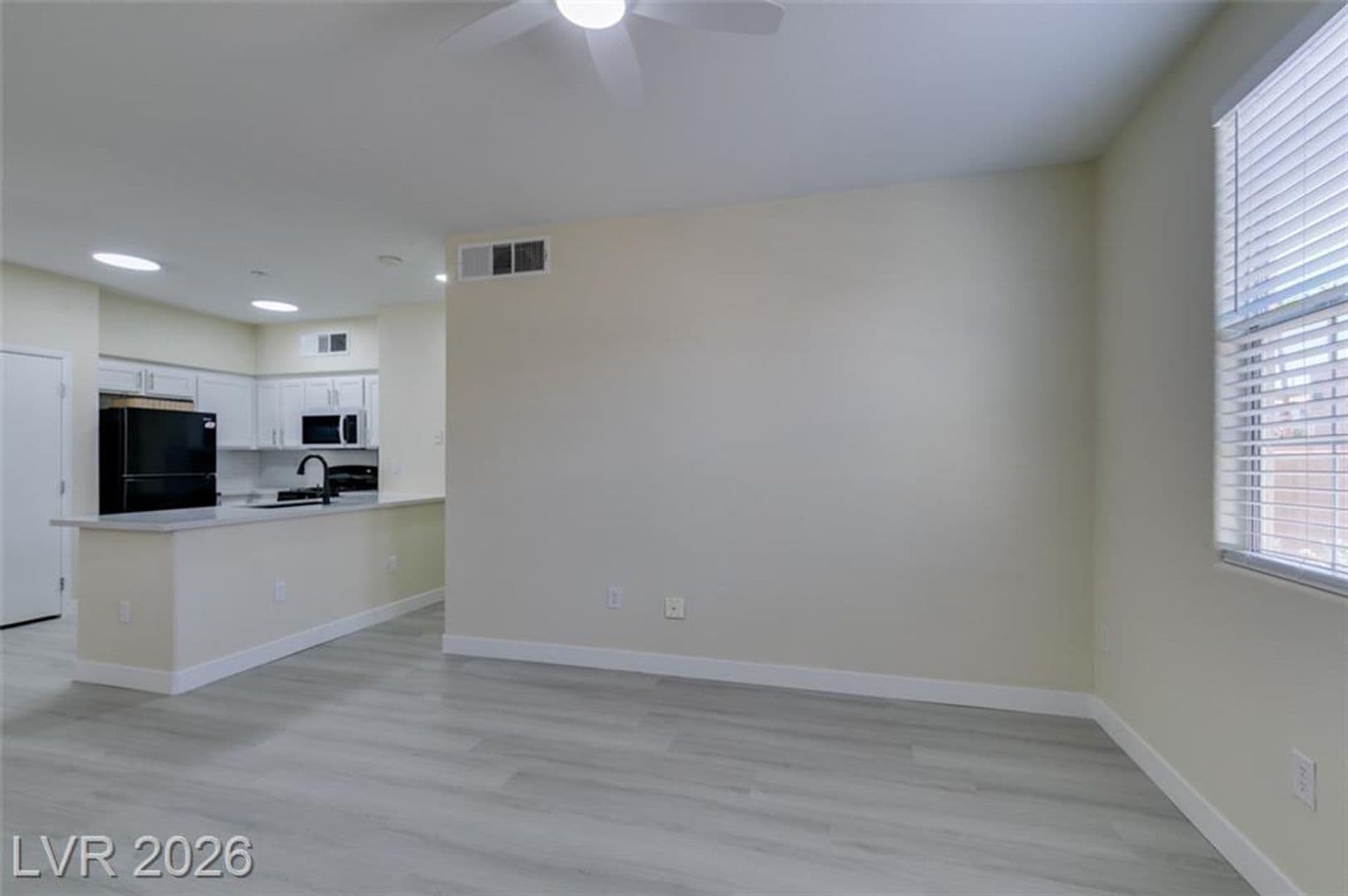Henderson Condo: 50 Aura de Blanco St #3104