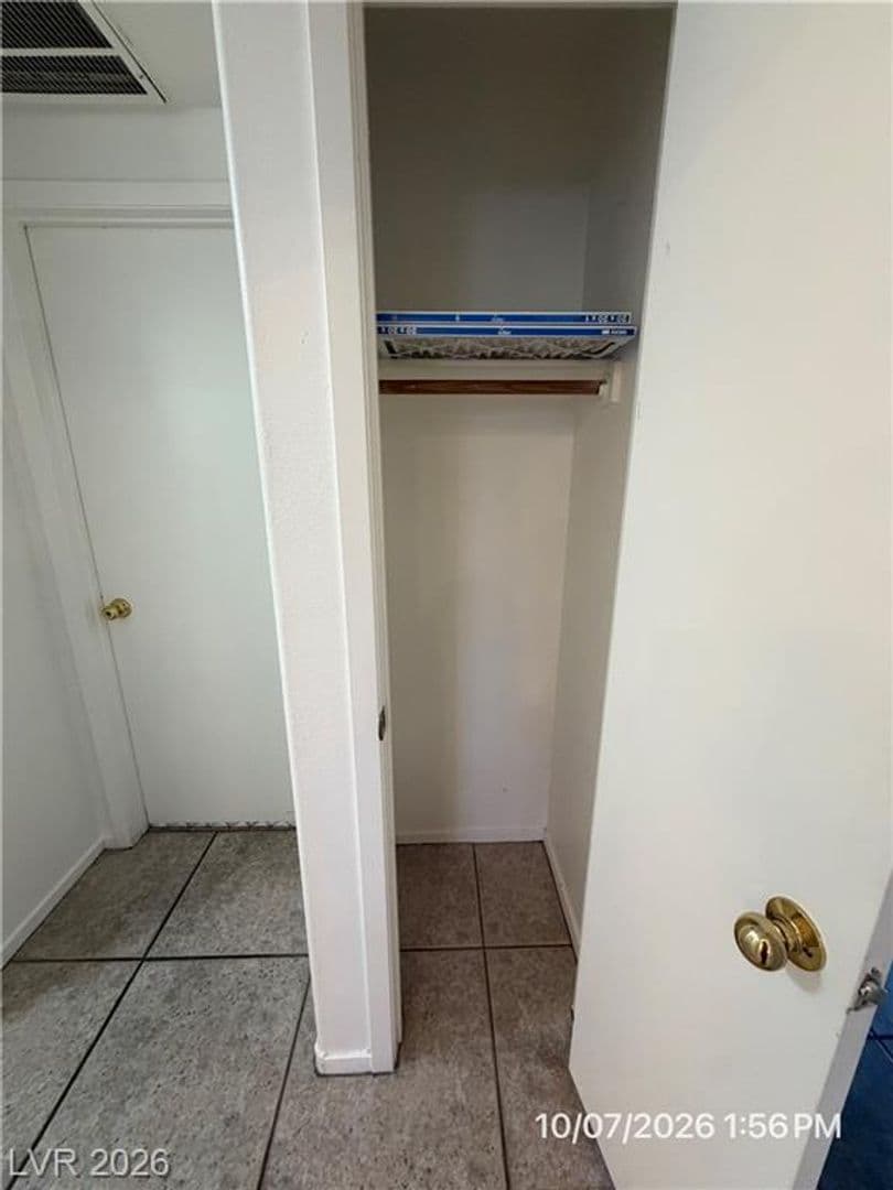 Henderson Condo: 2201 Ramsgate Dr #724