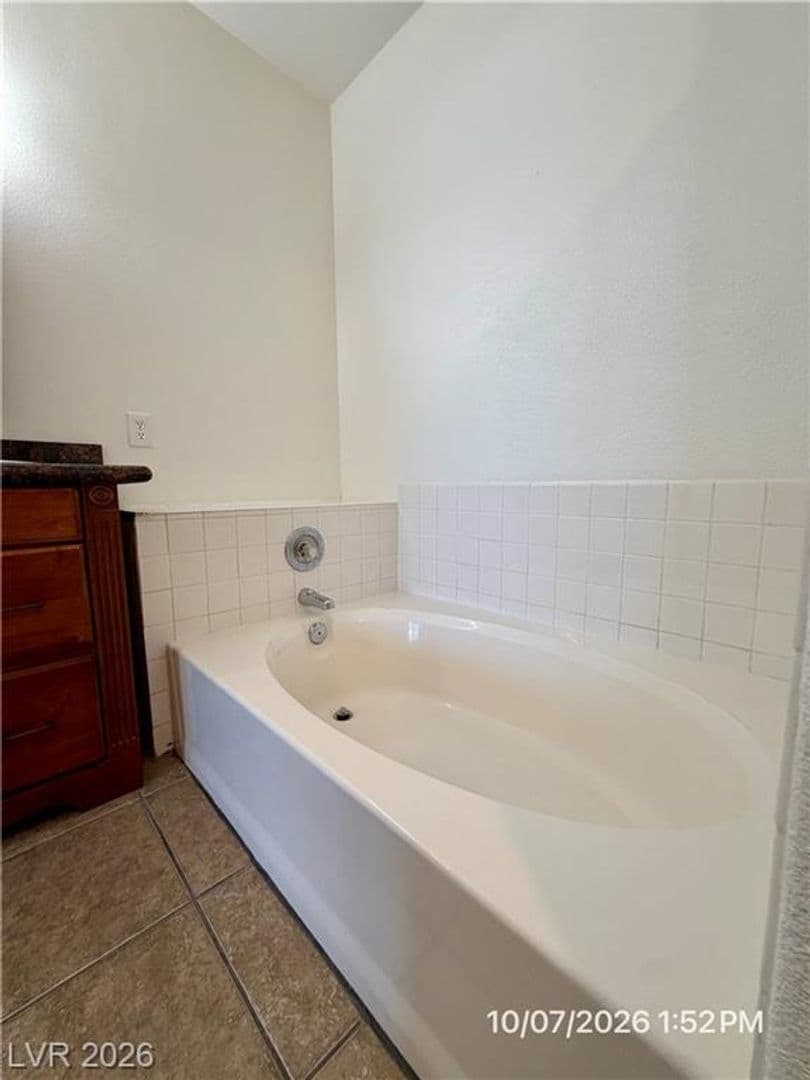Henderson Condo: 2201 Ramsgate Dr #724