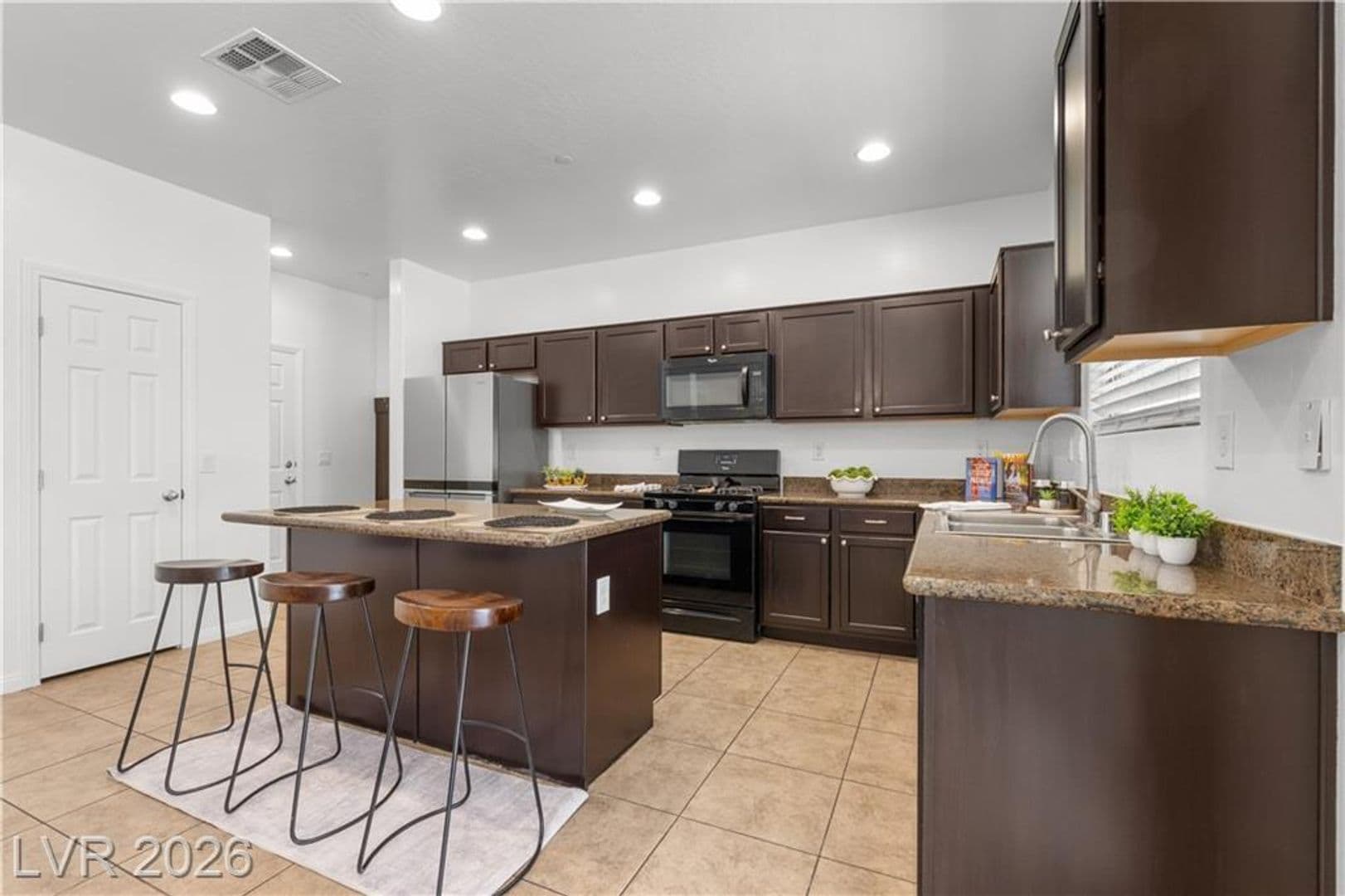 Henderson House: 1049 Via Saint Andrea Pl