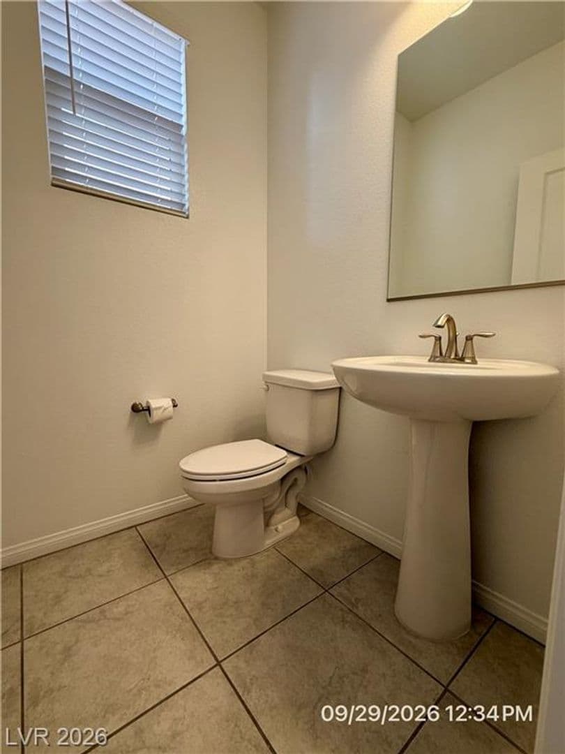 Henderson Townhome: 242 Freeport View Pl