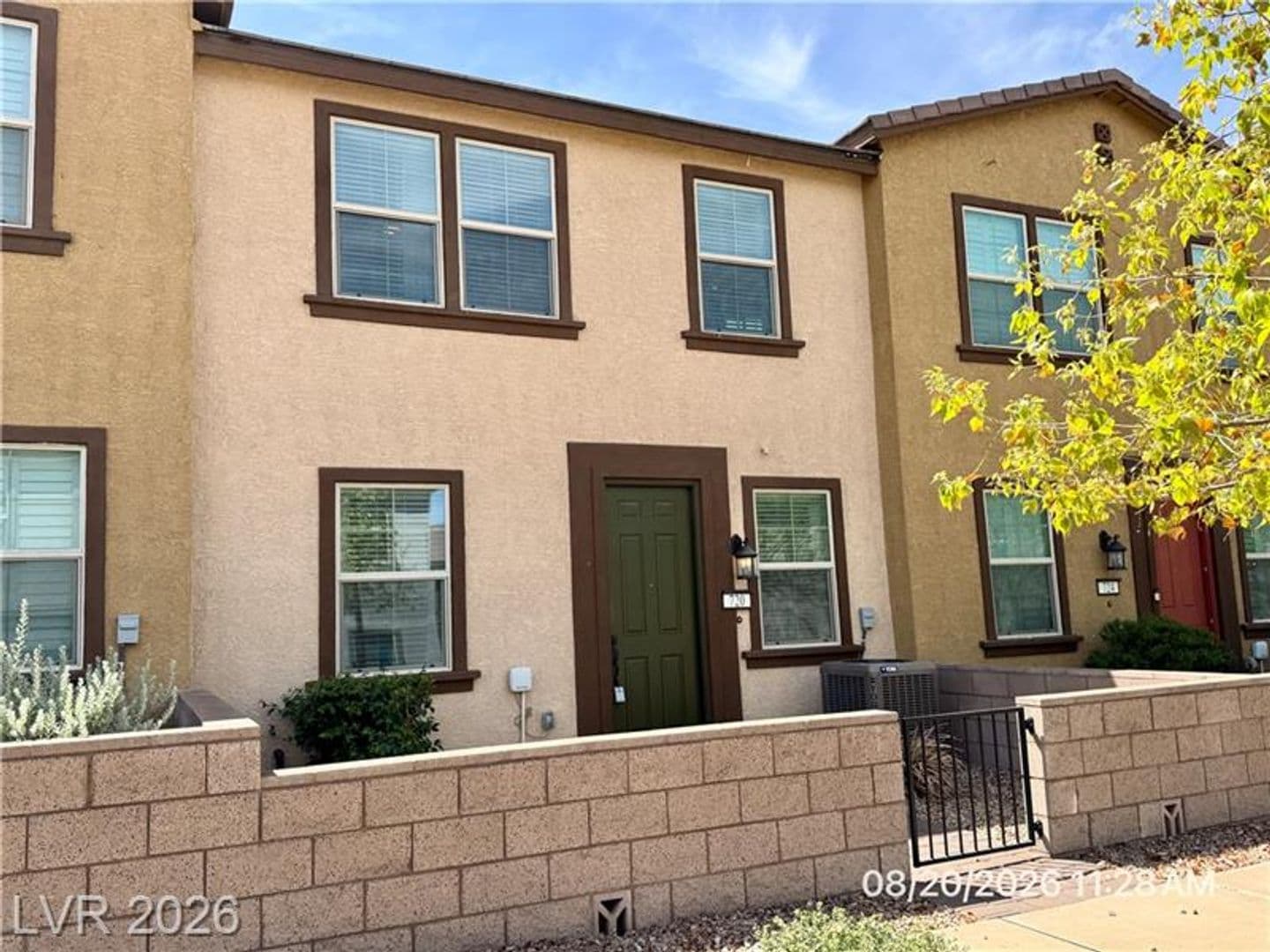 Henderson Townhome: 720 Sleeping City Ave
