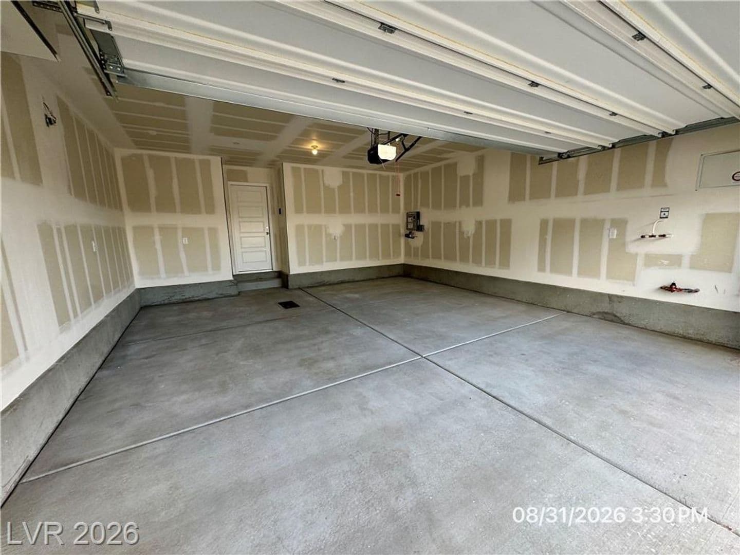 Henderson Townhome: 927 Pink Sugarbird St