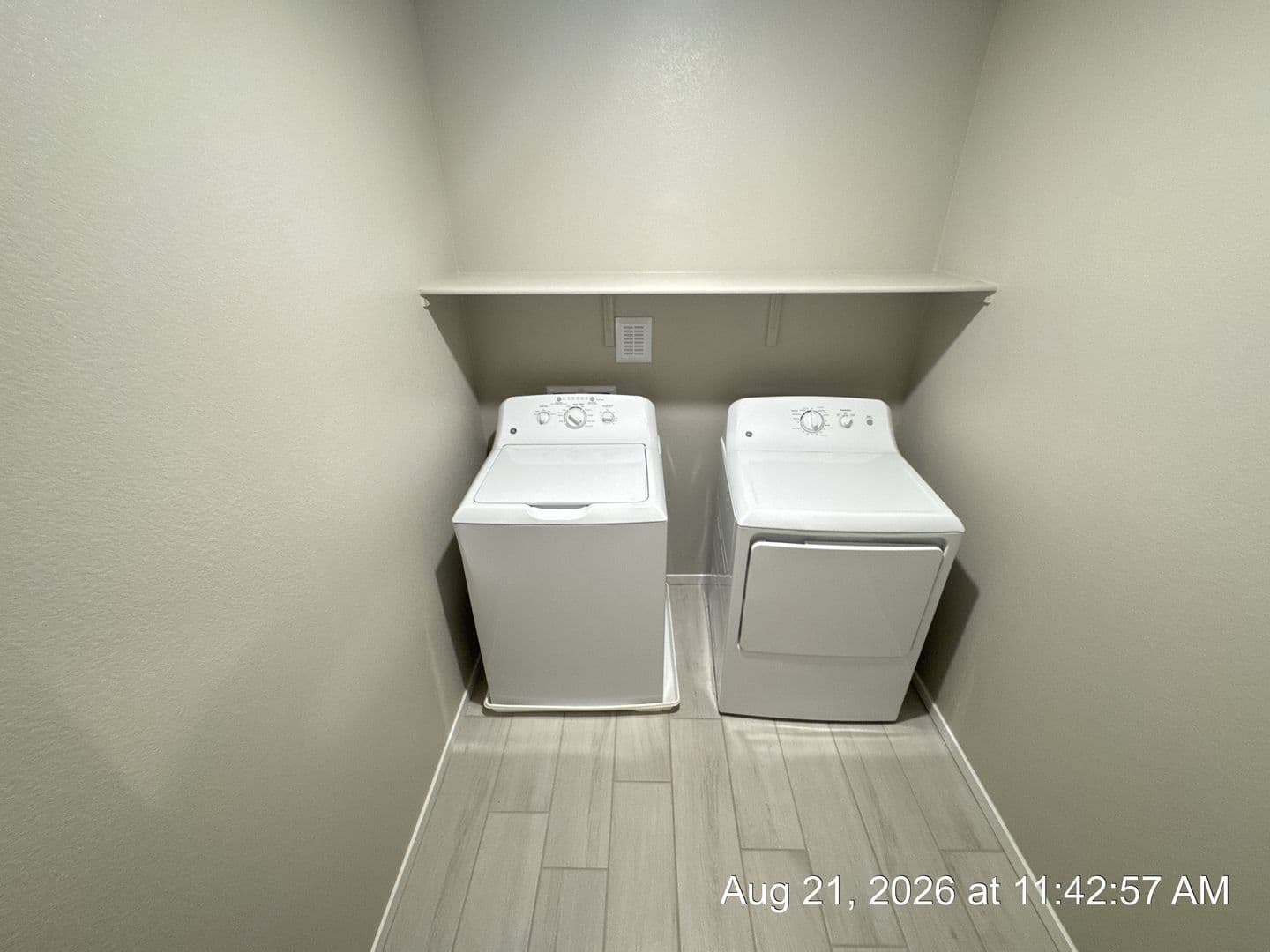 Henderson Townhome: 720 Sleeping City Ave