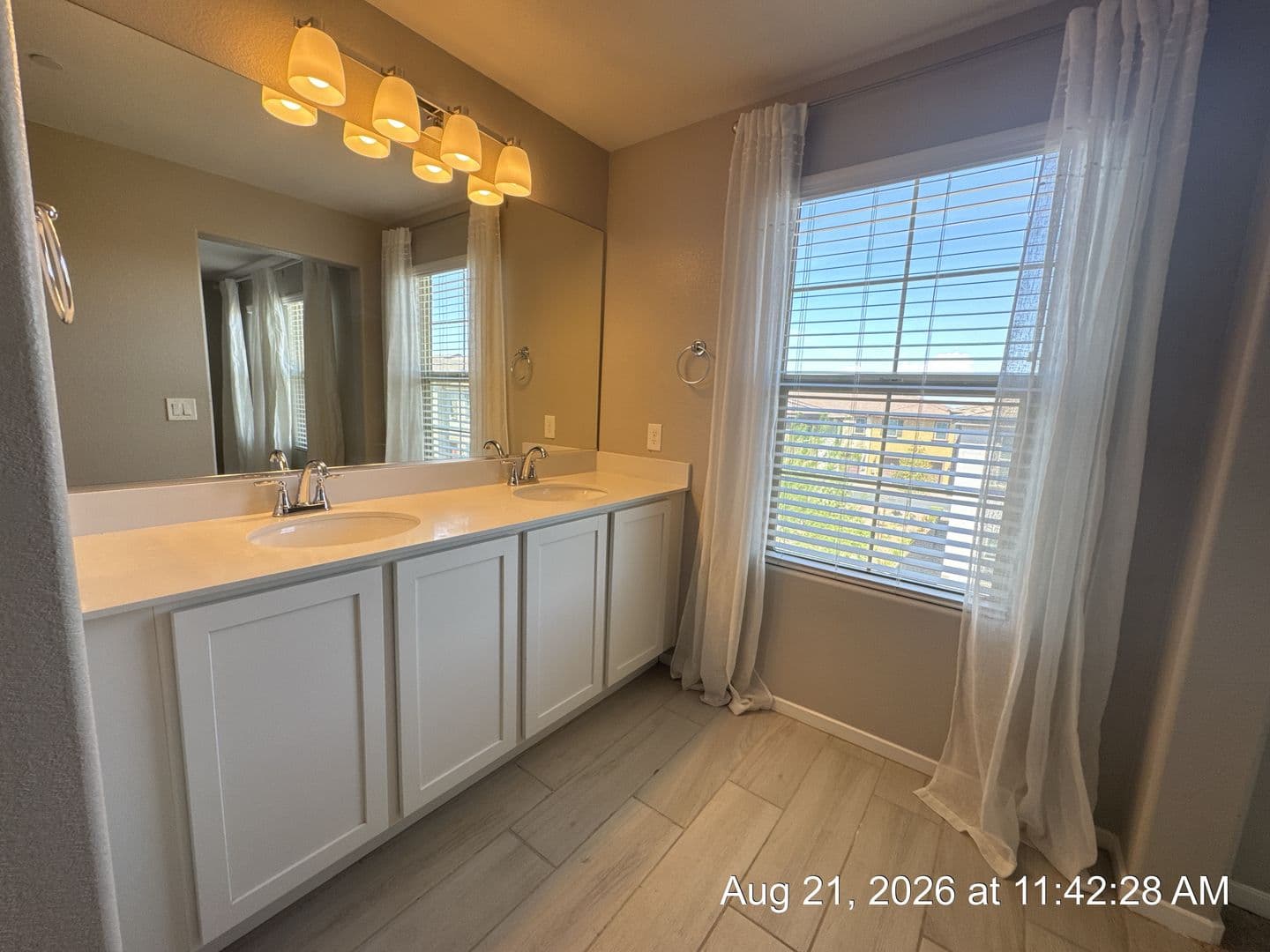 Henderson Townhome: 720 Sleeping City Ave