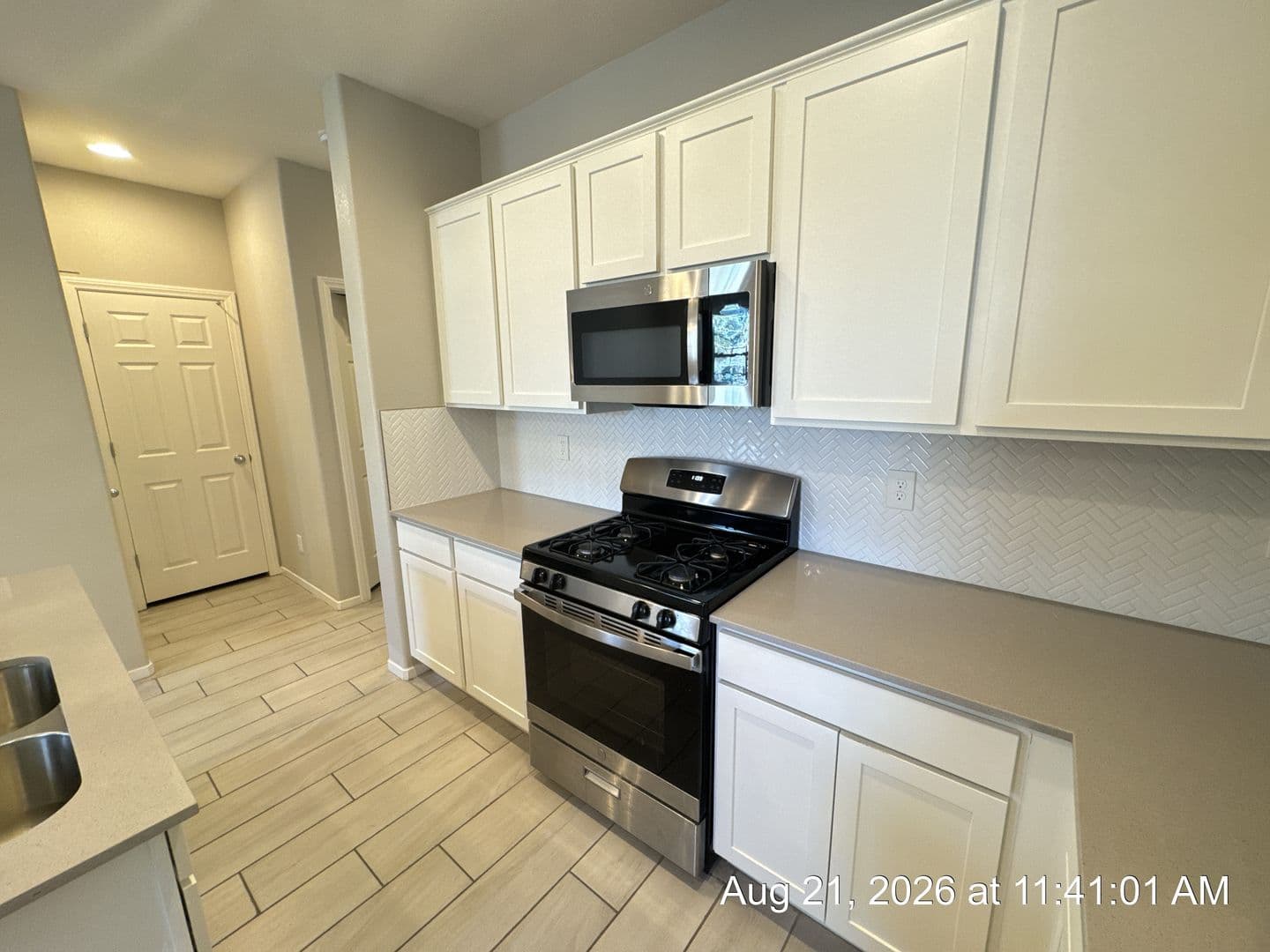 Henderson Townhome: 720 Sleeping City Ave