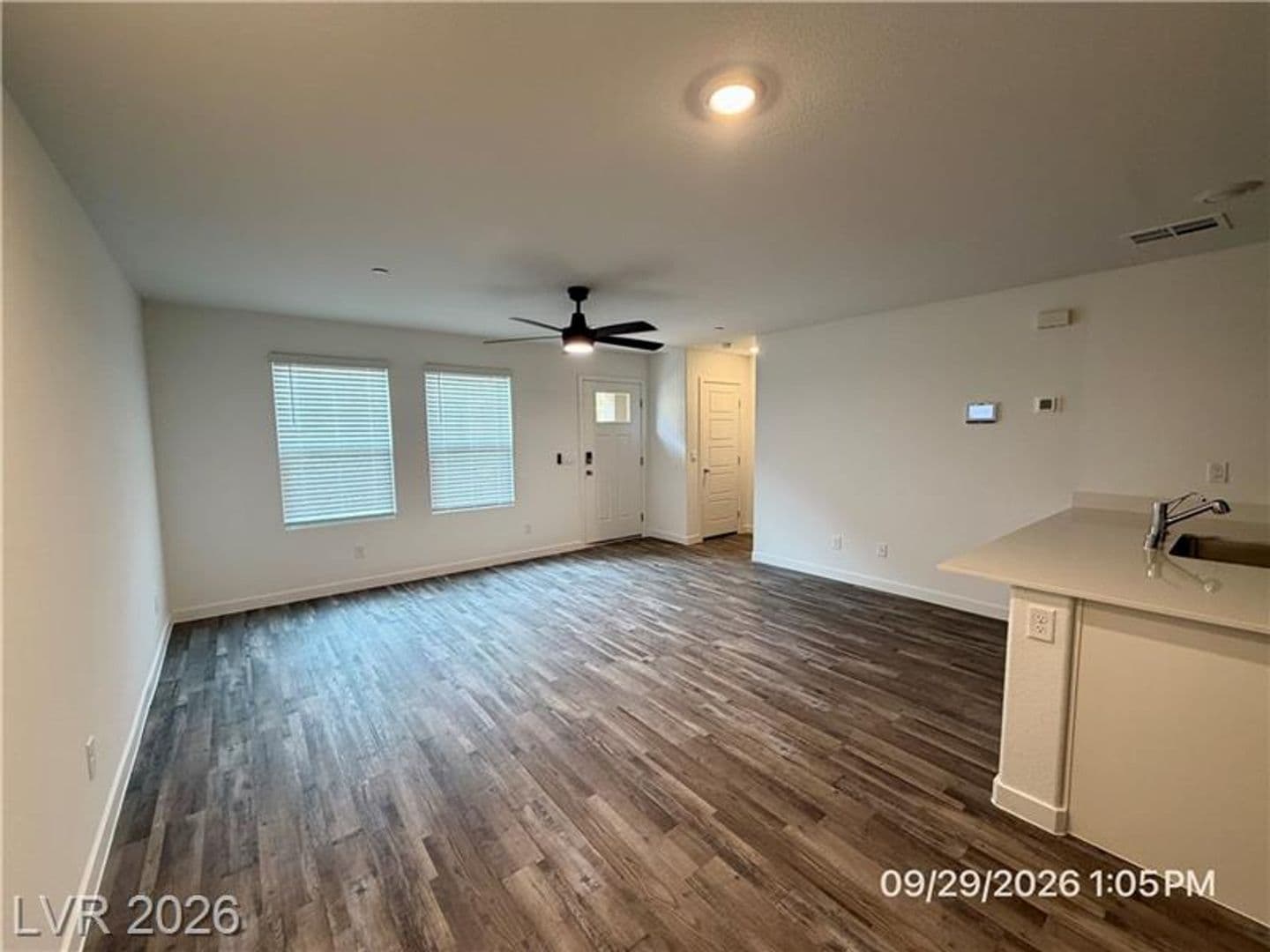Henderson Townhome: 927 Pink Sugarbird St