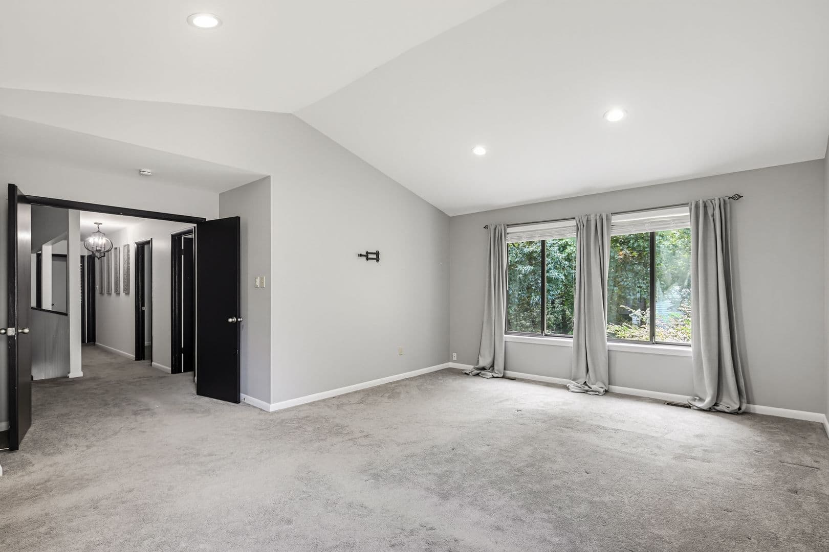 Columbia House: 6103 Triangle Drive