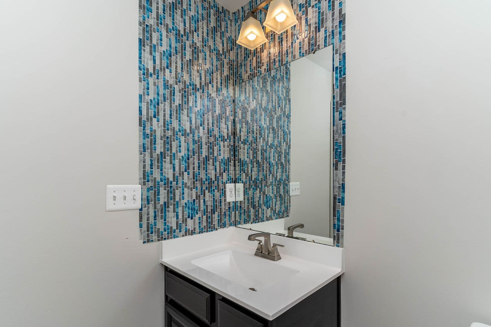 Ijamsville Townhome: 6021 Etterbeek Street