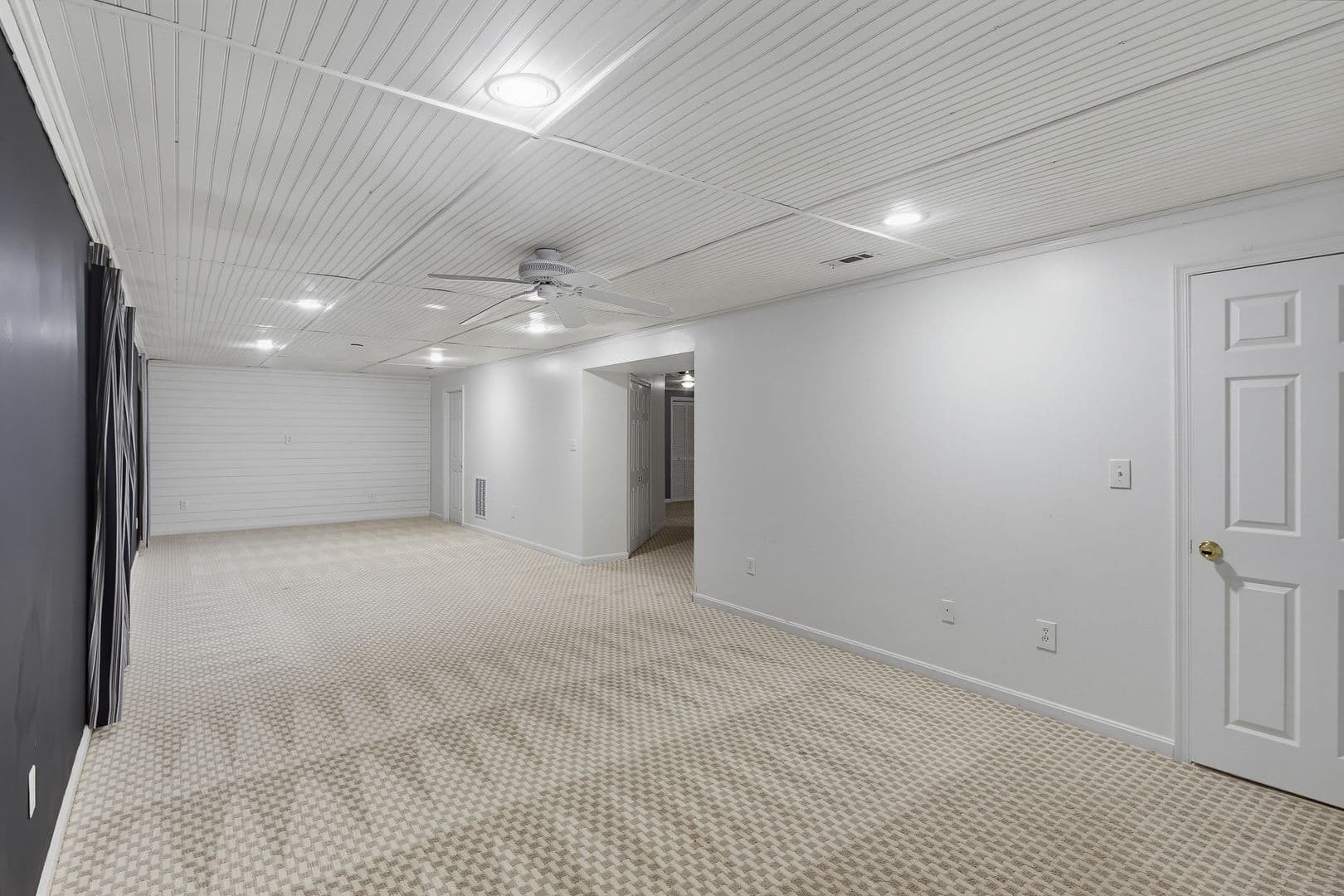 Clarksville House: 6505 Autumn Wind Cir