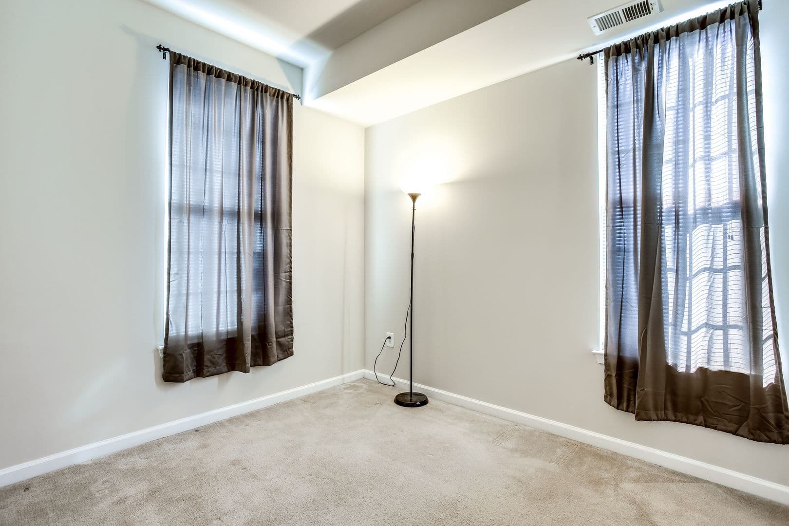 Elkridge House: 7125 Penny Lane
