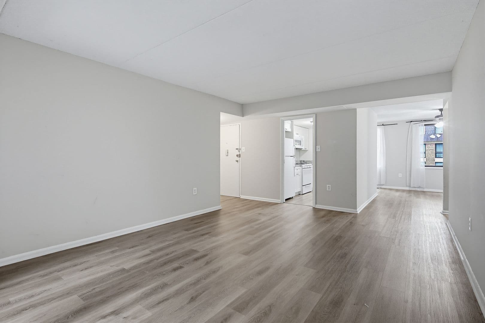 Columbia House: 5247 W Running Brook Apt 101