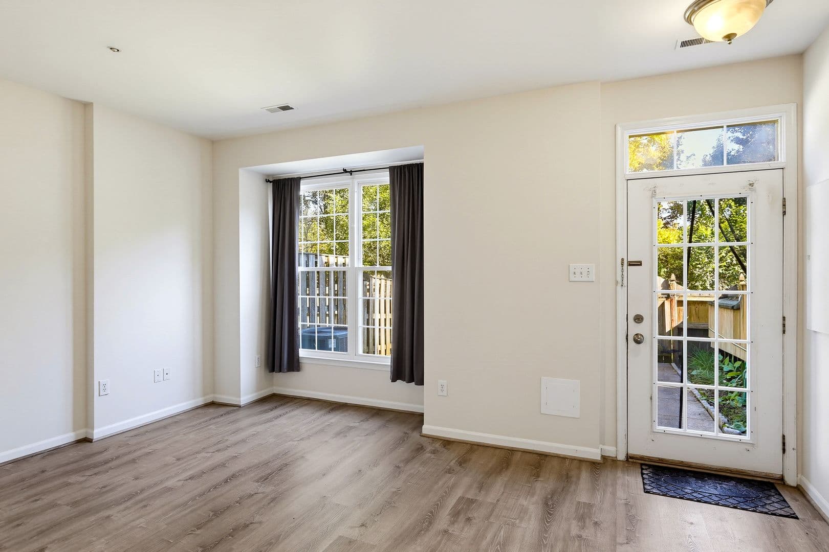 Frederick House: 5210 Duke Court