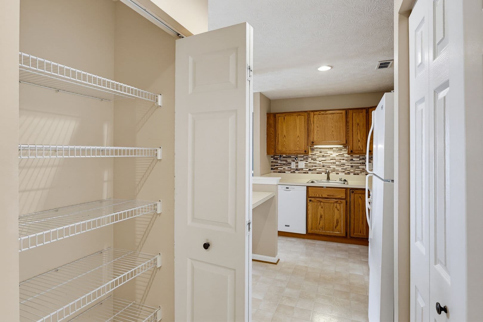 Frederick House: 2102 Whitehall Rd Unit #1C