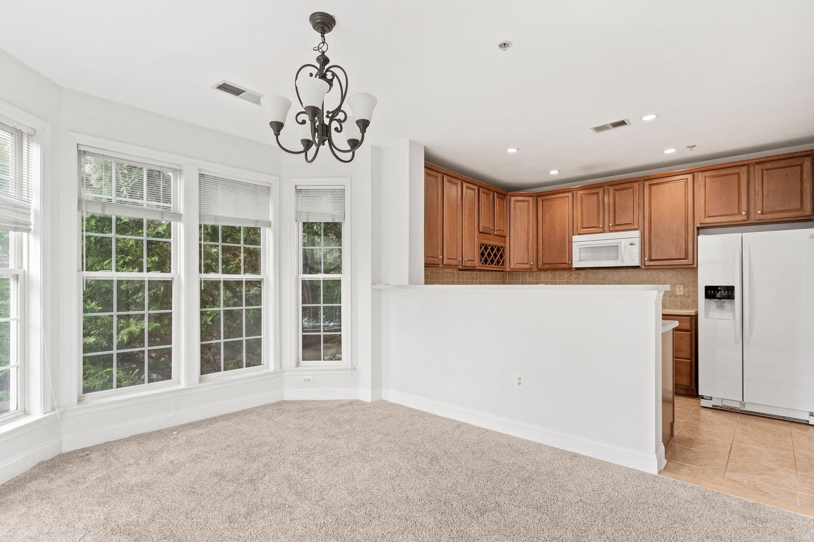 Rockville House: 1002 Elmcroft Blvd