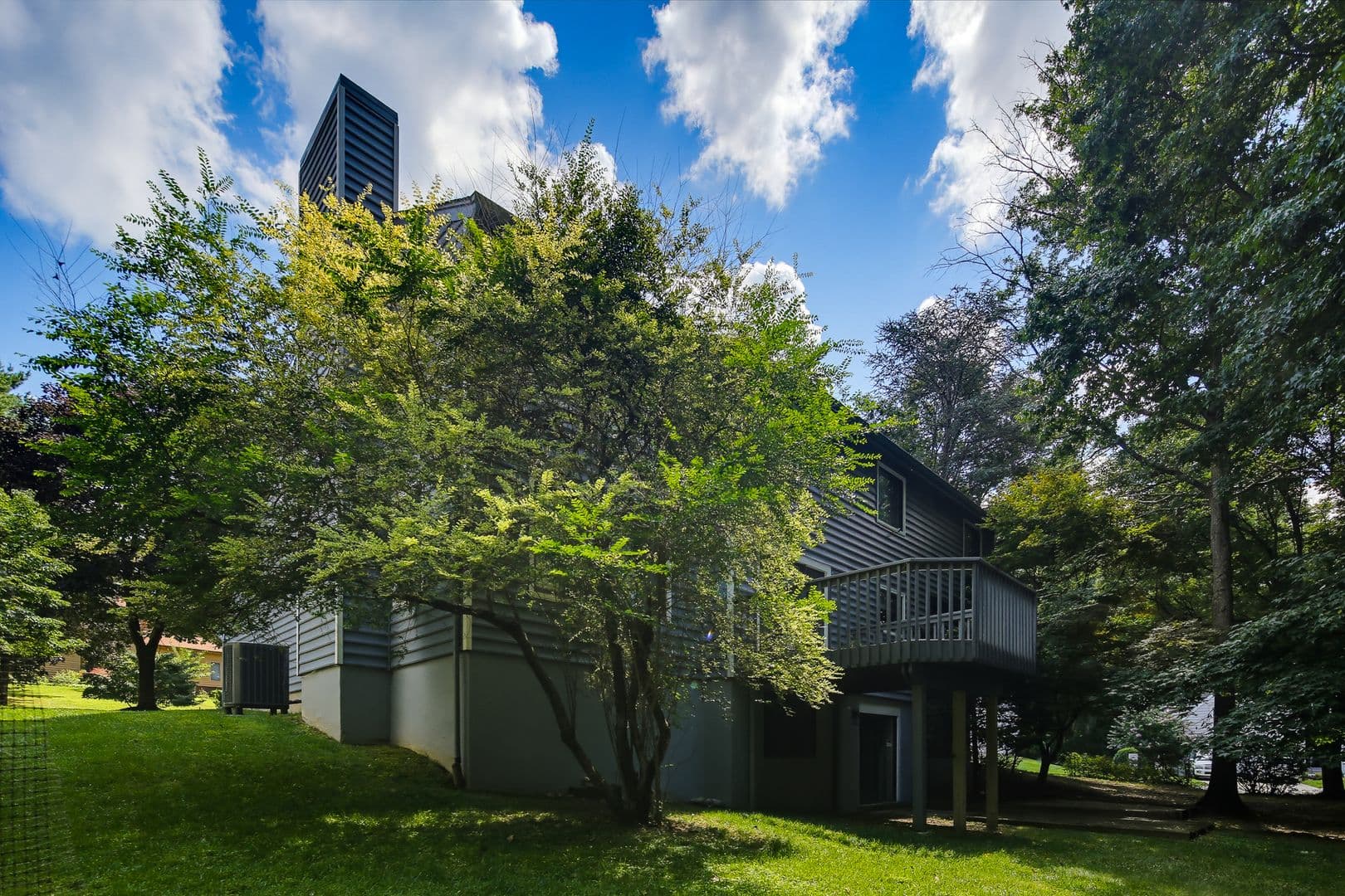 Columbia House: 6103 Triangle Drive
