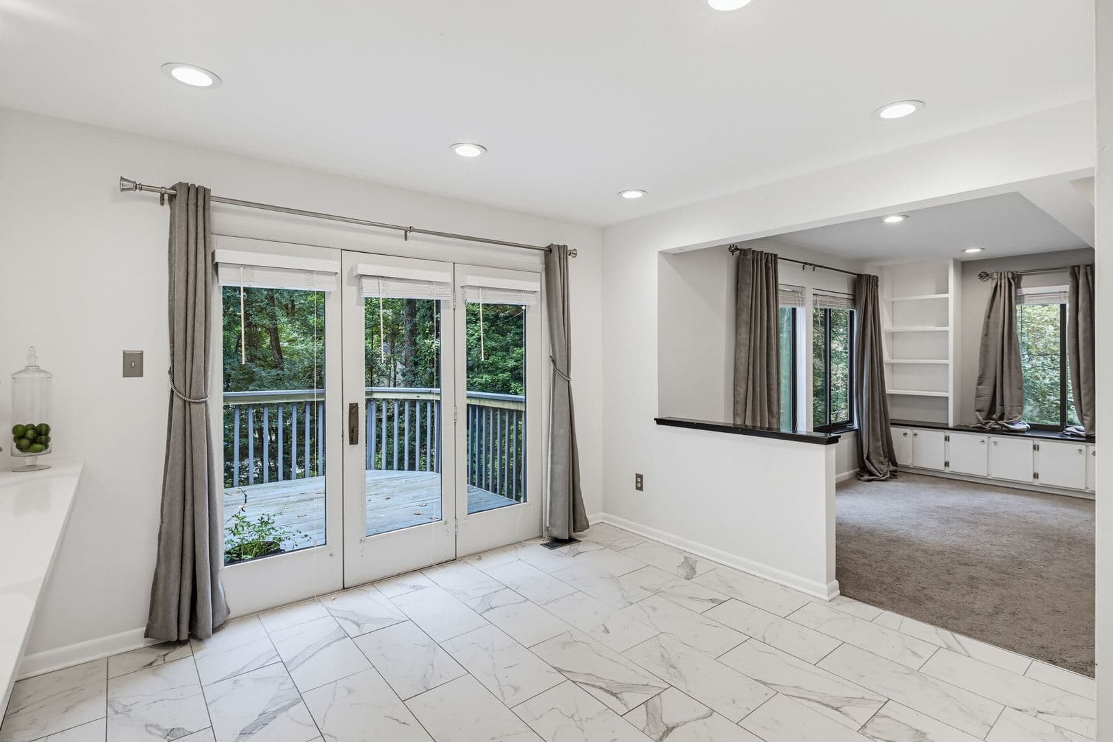 Columbia House: 6103 Triangle Drive
