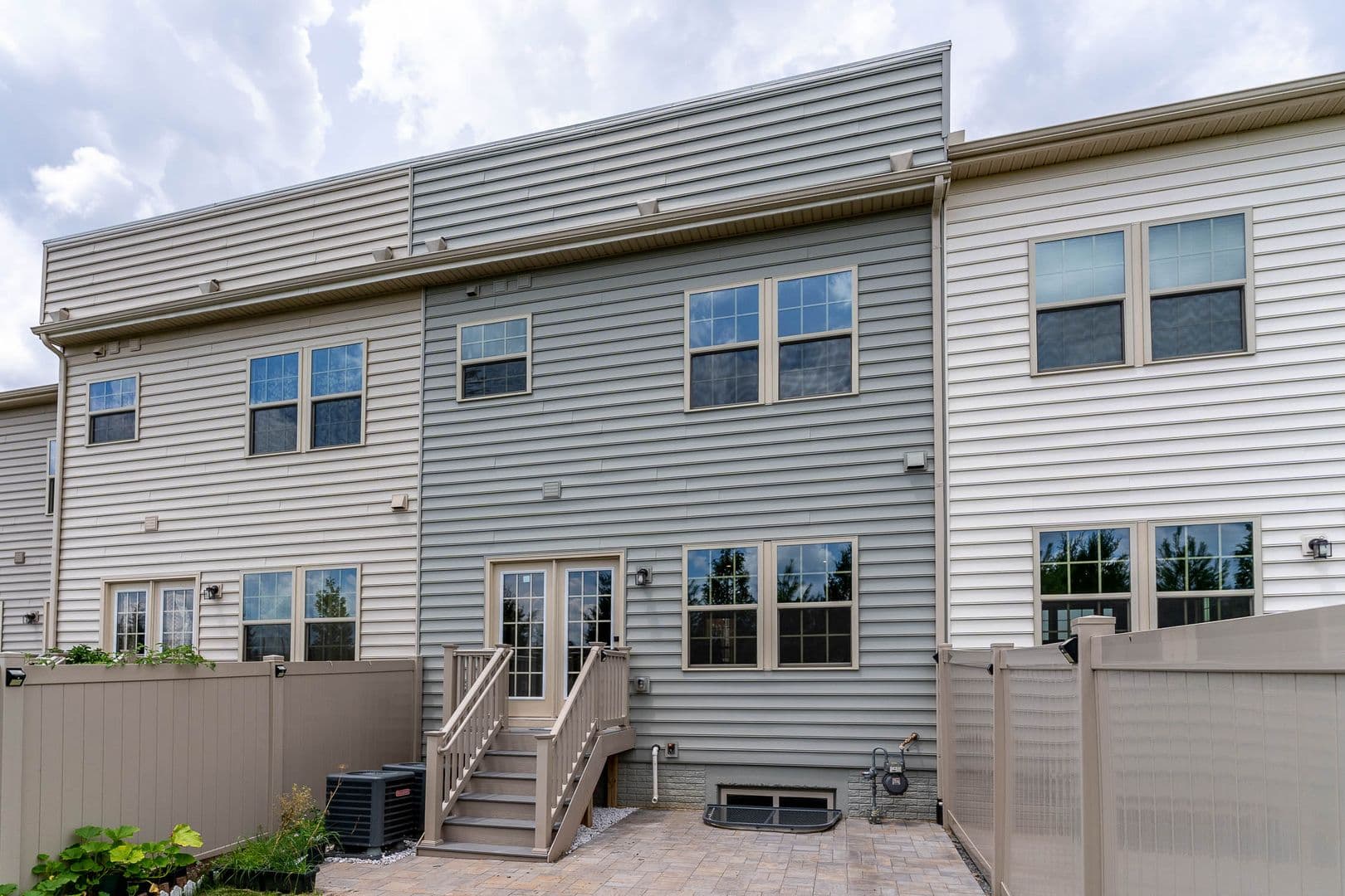 Ijamsville Townhome: 6021 Etterbeek Street