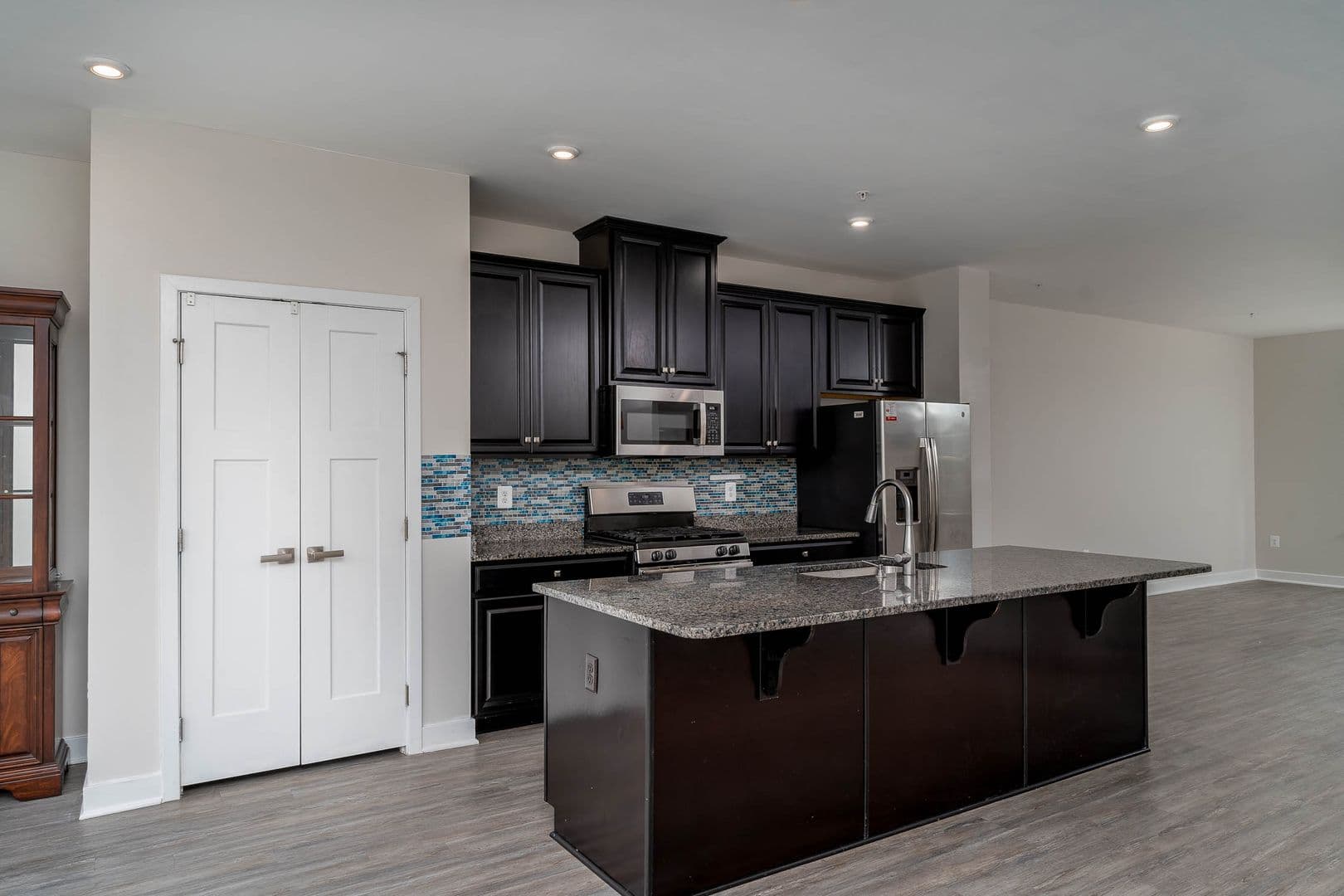Ijamsville Townhome: 6021 Etterbeek Street