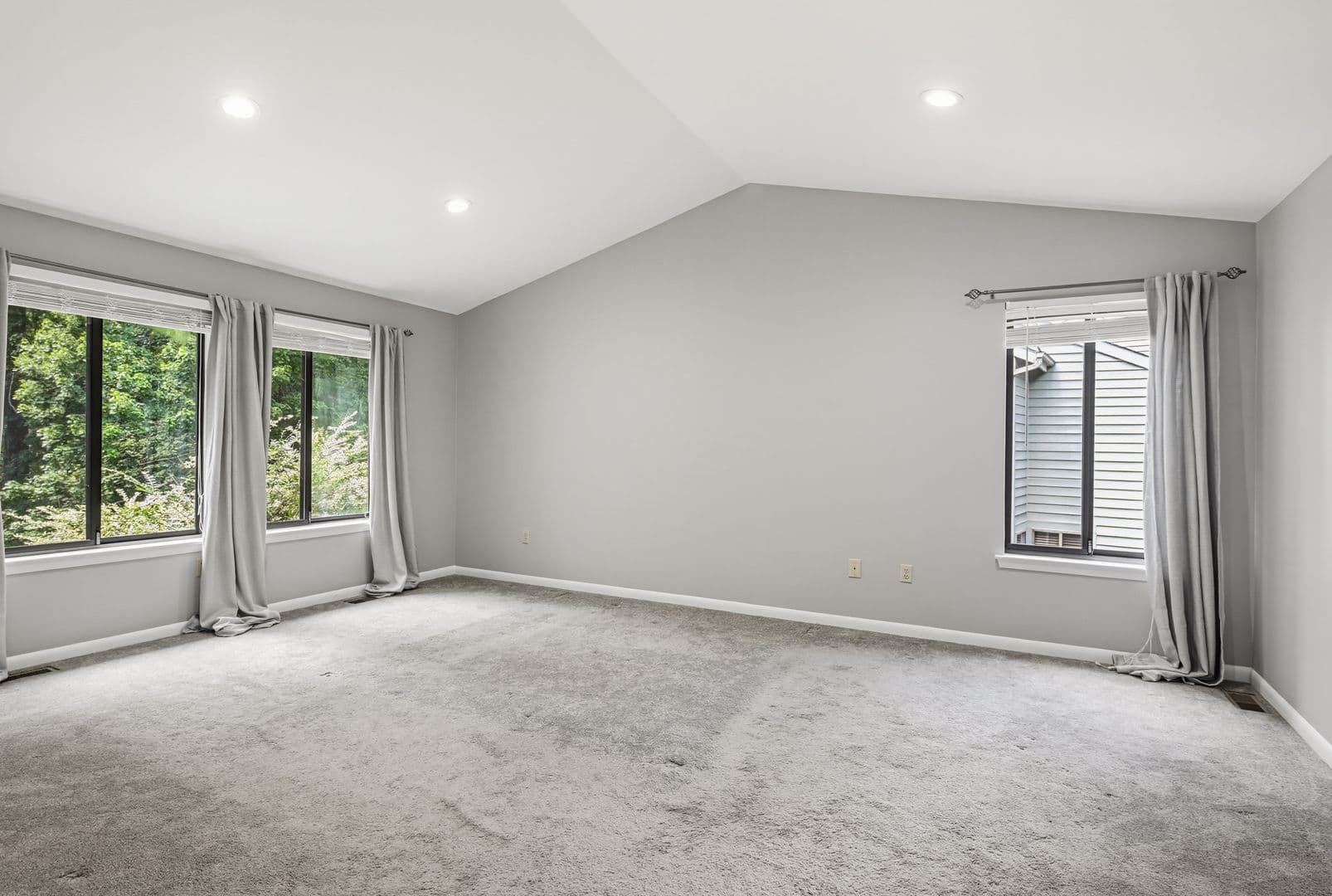 Columbia House: 6103 Triangle Drive