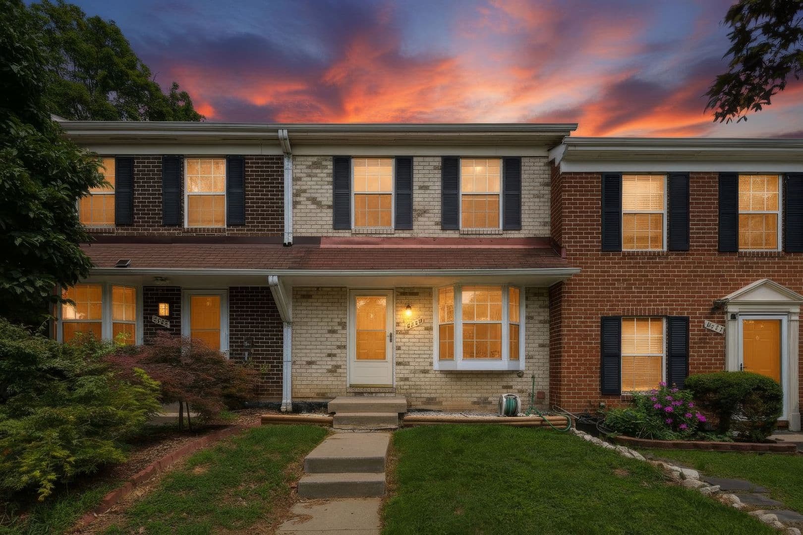 Columbia House: 8769 Hayshed Ln, Unit #3-3