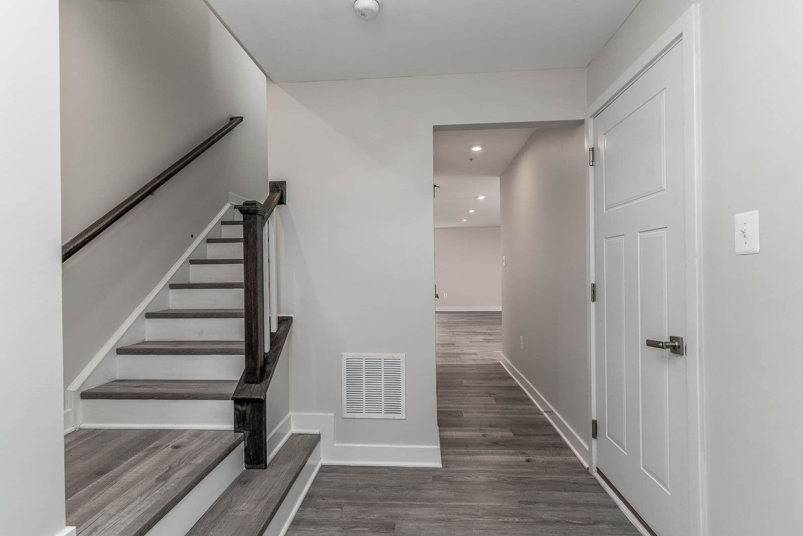 Ijamsville Townhome: 6021 Etterbeek Street