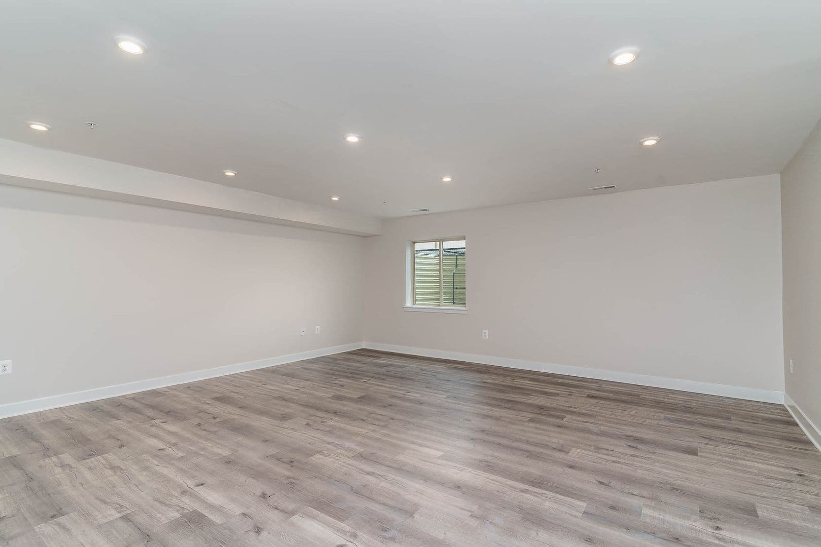 Ijamsville Townhome: 6021 Etterbeek Street