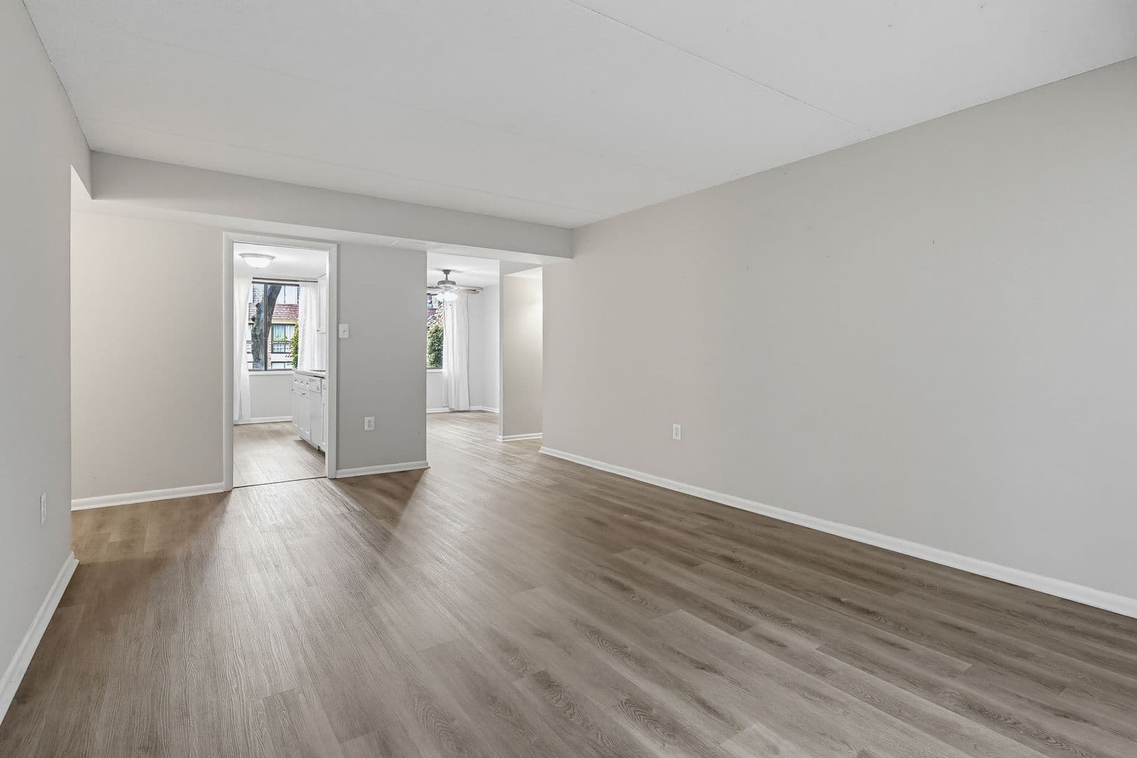 Columbia House: 5247 W Running Brook Apt 101