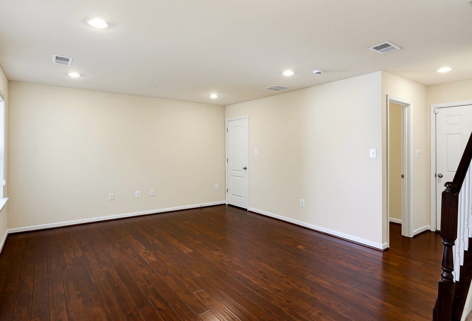 Hanover House: 7224 Brinley Way