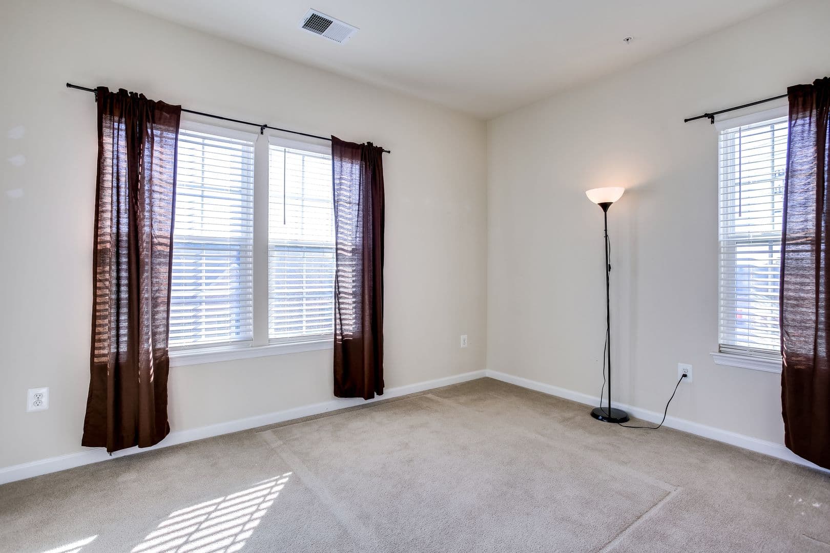Elkridge House: 7125 Penny Lane