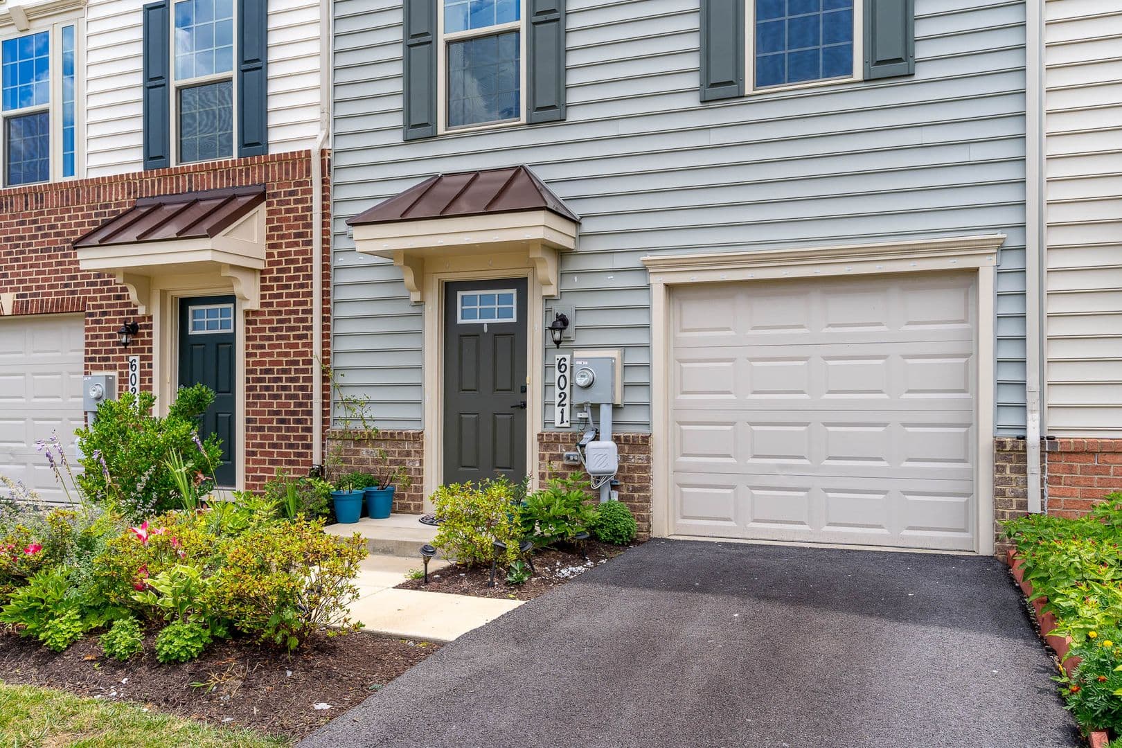 Ijamsville Townhome: 6021 Etterbeek Street
