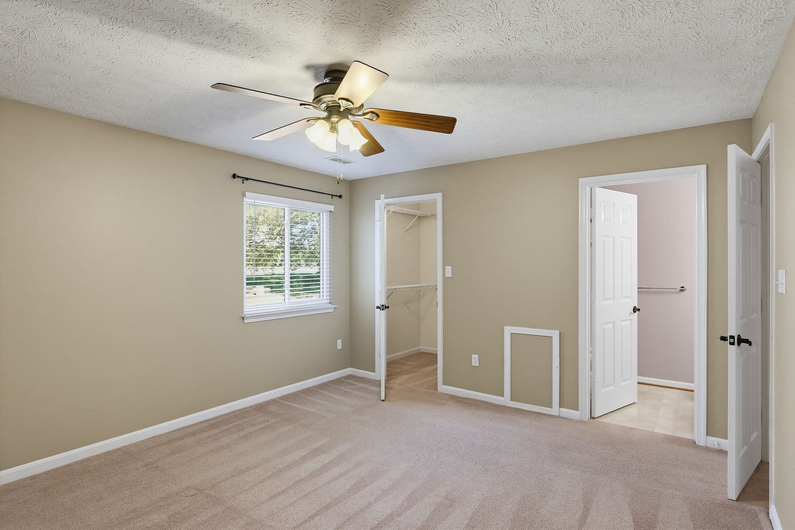 Frederick House: 2102 Whitehall Rd Unit #1C