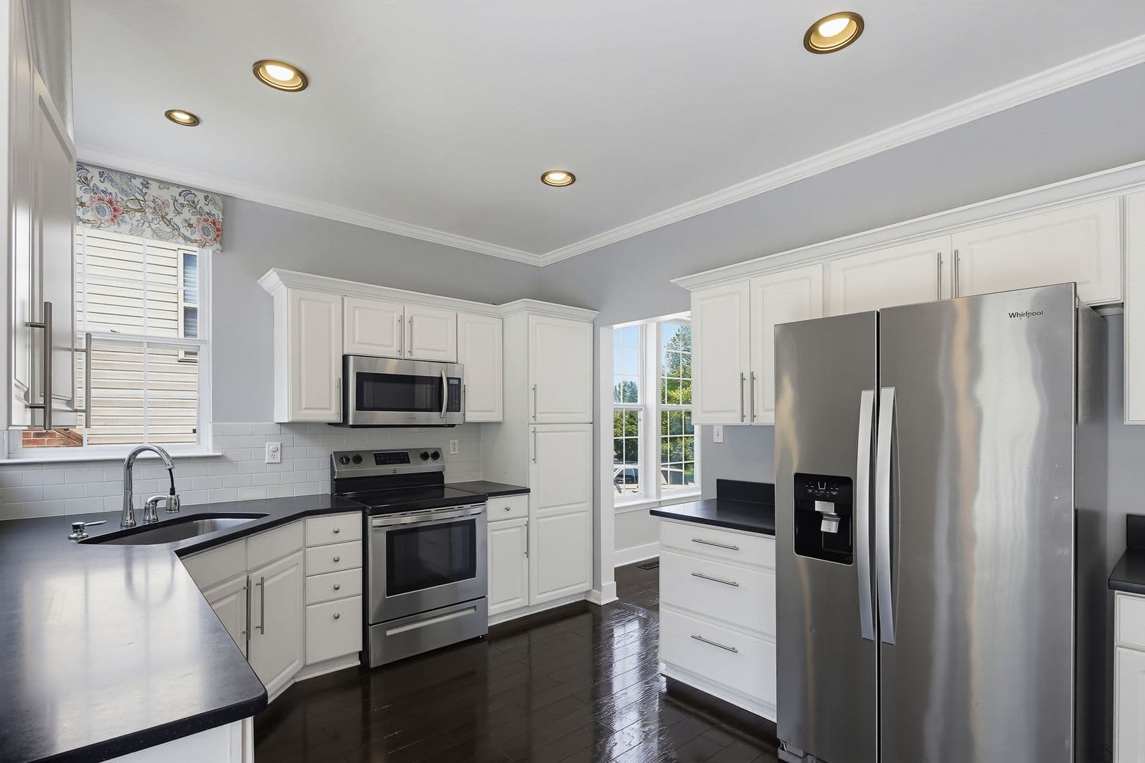 Clarksville House: 6505 Autumn Wind Cir