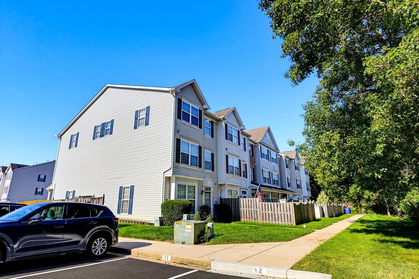 Frederick House: 5210 Duke Court