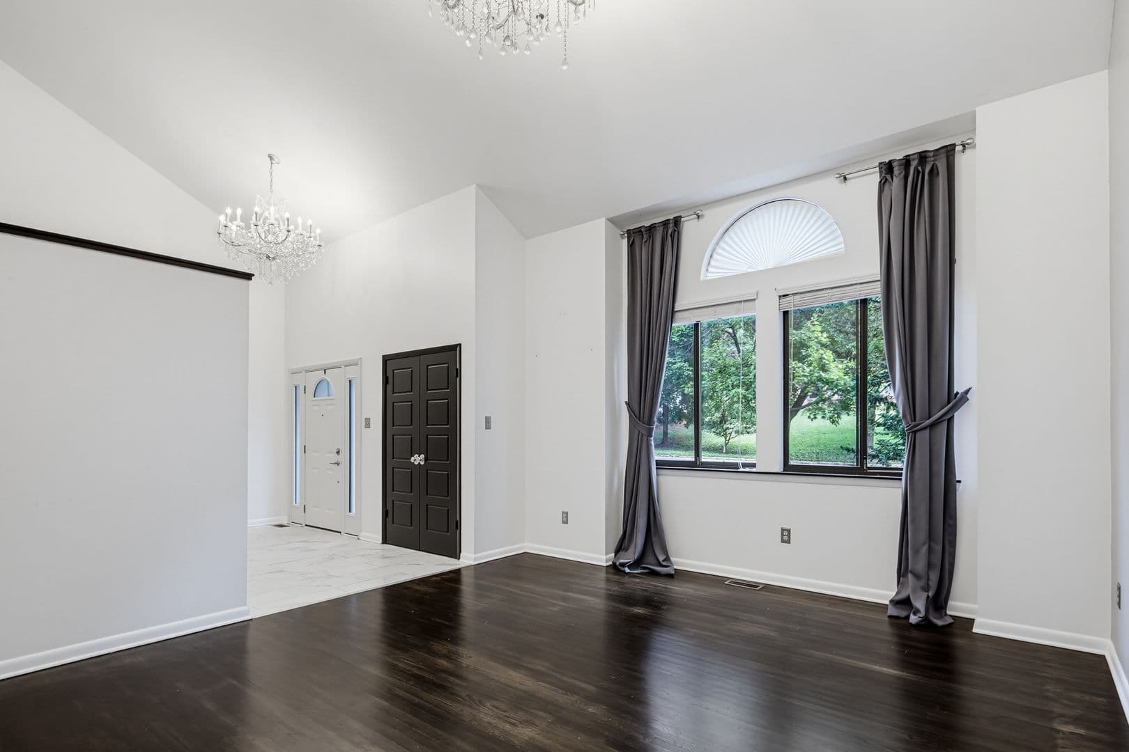 Columbia House: 6103 Triangle Drive