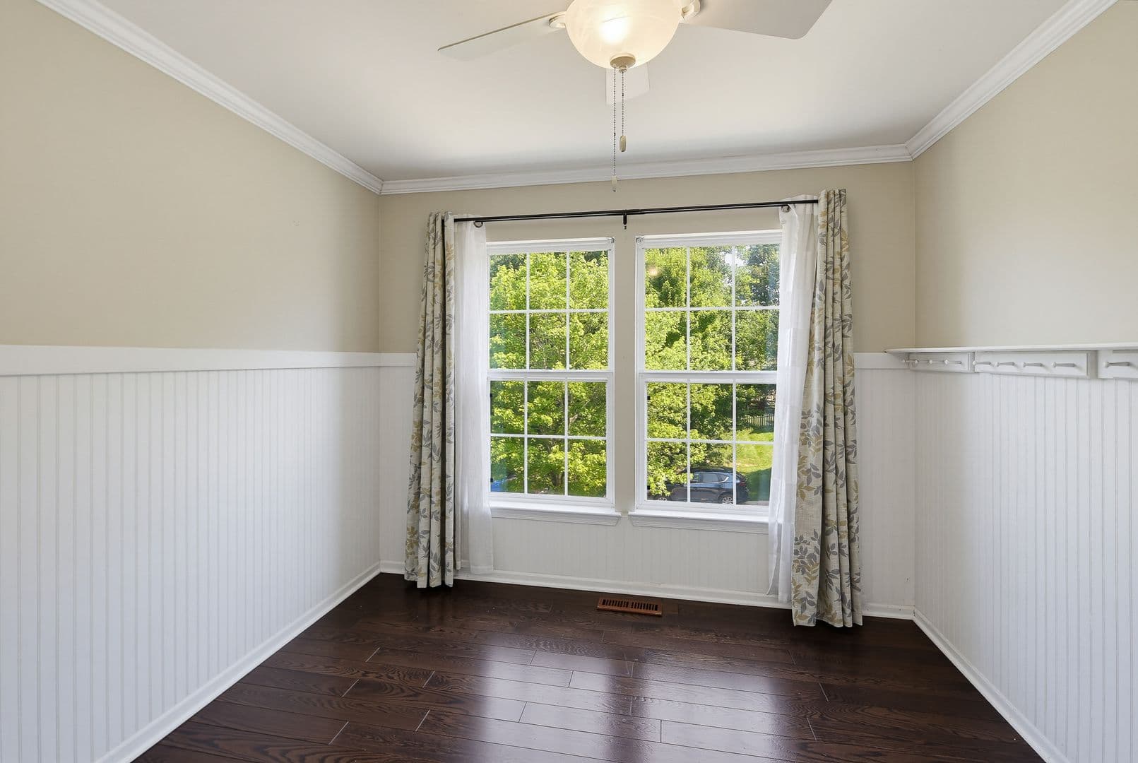 Clarksville House: 6505 Autumn Wind Cir